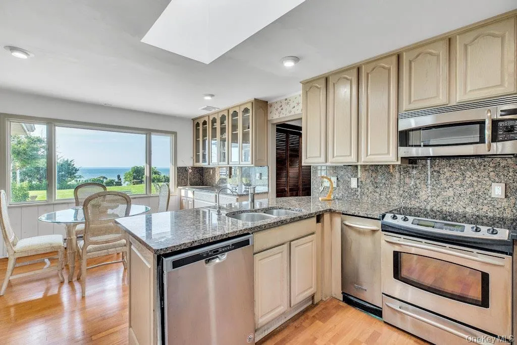 Eat-in kitchen with views Eat-in kitchen with views