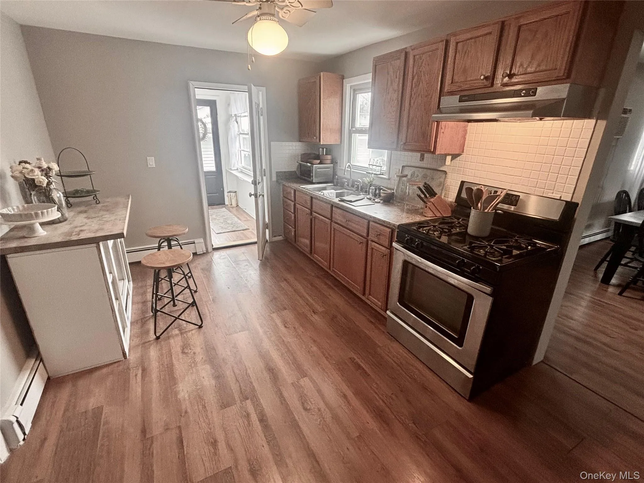 49 Chestnut Street, Beacon, NY, 3 Bedrooms Bedrooms, 10 Rooms Rooms,2 BathroomsBathrooms,Residential,For Rent,Chestnut,0,862505 49 Chestnut Street, Beacon, NY, 3 Bedrooms Bedrooms, 10 Rooms Rooms,2 BathroomsBathrooms,Residential,For Rent,Chestnut,0,862505