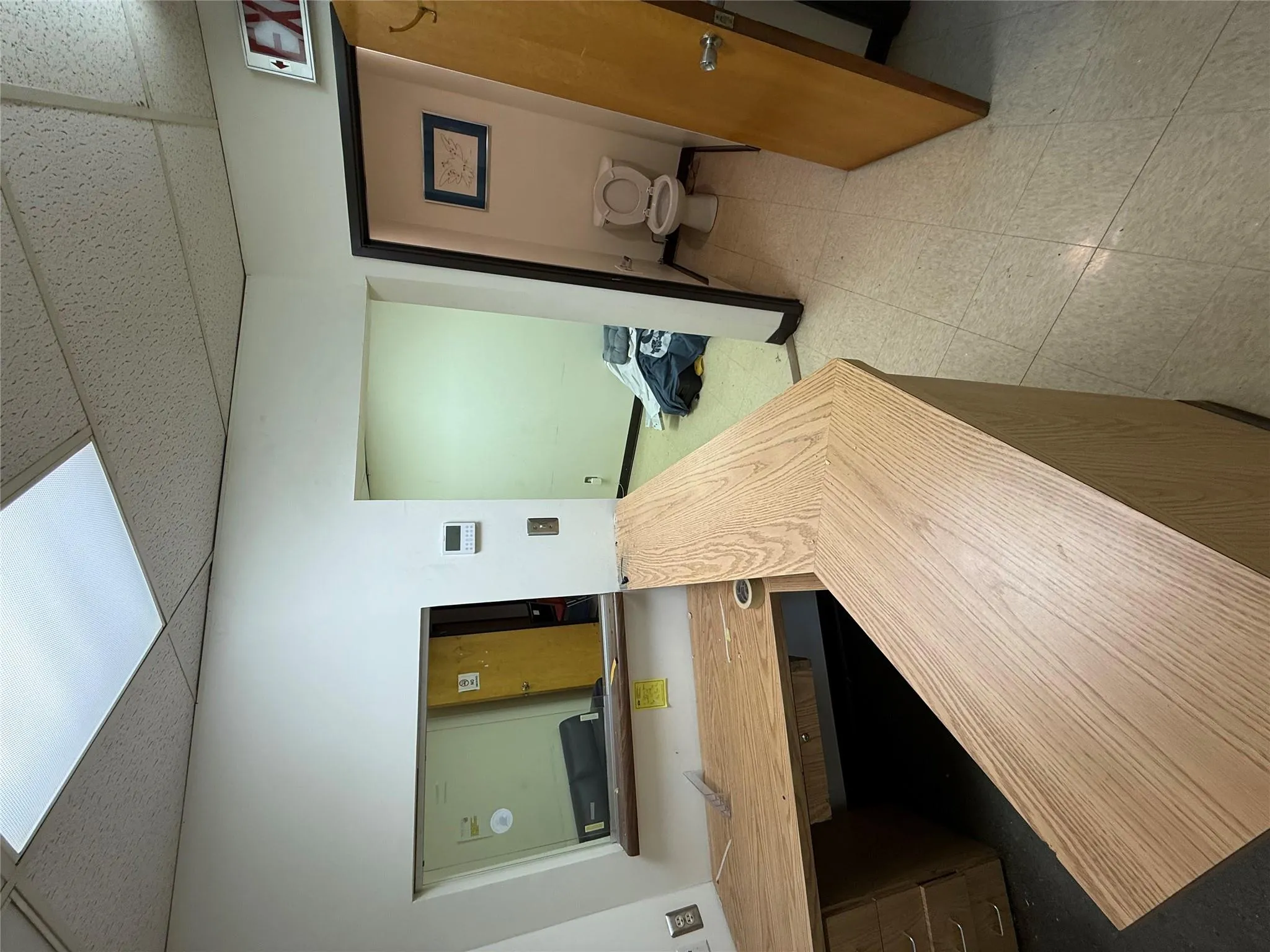 Reception Desk with bathroom 1 Reception Desk with bathroom 1