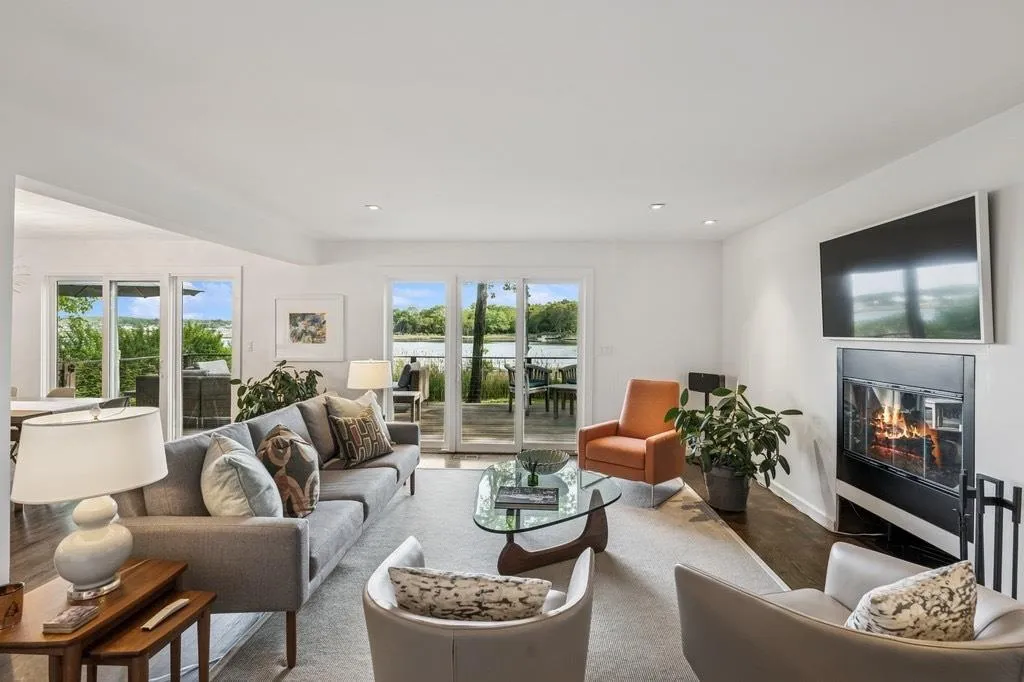 8 Harbor Drive, Southampton, NY, 4 Bedrooms Bedrooms, 10 Rooms Rooms,3 BathroomsBathrooms,Residential Lease,Idx,Harbor,863008 8 Harbor Drive, Southampton, NY, 4 Bedrooms Bedrooms, 10 Rooms Rooms,3 BathroomsBathrooms,Residential Lease,Idx,Harbor,863008