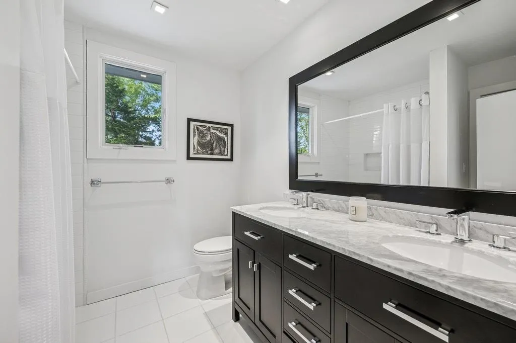 8 Harbor Drive, Southampton, NY, 4 Bedrooms Bedrooms, 10 Rooms Rooms,3 BathroomsBathrooms,Residential Lease,Idx,Harbor,863008 8 Harbor Drive, Southampton, NY, 4 Bedrooms Bedrooms, 10 Rooms Rooms,3 BathroomsBathrooms,Residential Lease,Idx,Harbor,863008