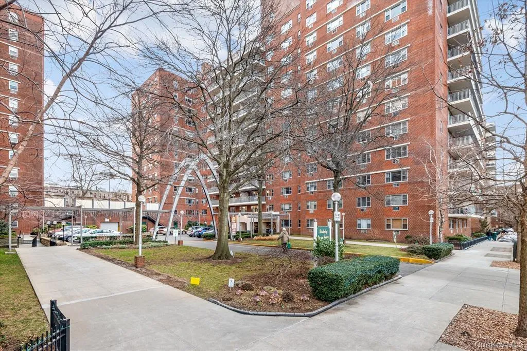 52-30 39 Drive, New York, NY, 1 Bedroom Bedrooms, 3 Rooms Rooms,1 BathroomBathrooms,Residential,For Rent,39,0,863071 52-30 39 Drive, New York, NY, 1 Bedroom Bedrooms, 3 Rooms Rooms,1 BathroomBathrooms,Residential,For Rent,39,0,863071