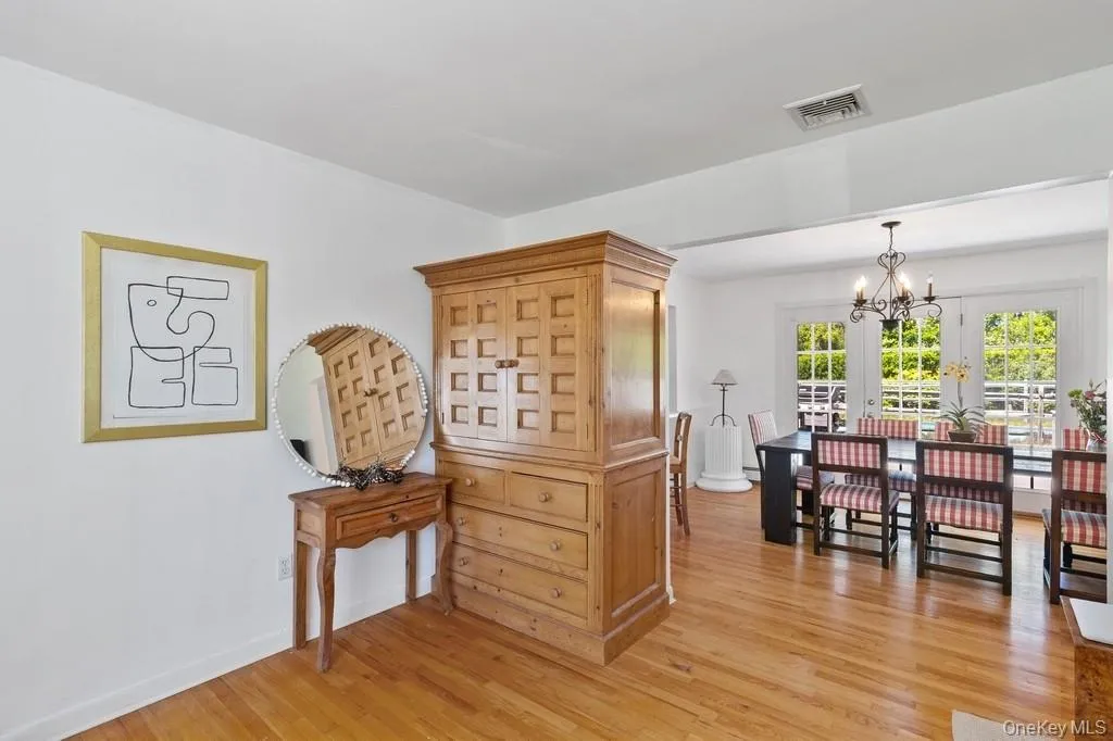 59 Wiltshire Street, Southampton, NY, 3 Bedrooms Bedrooms, 5 Rooms Rooms,2 BathroomsBathrooms,Residential Lease,Idx,Wiltshire,0,863154 59 Wiltshire Street, Southampton, NY, 3 Bedrooms Bedrooms, 5 Rooms Rooms,2 BathroomsBathrooms,Residential Lease,Idx,Wiltshire,0,863154