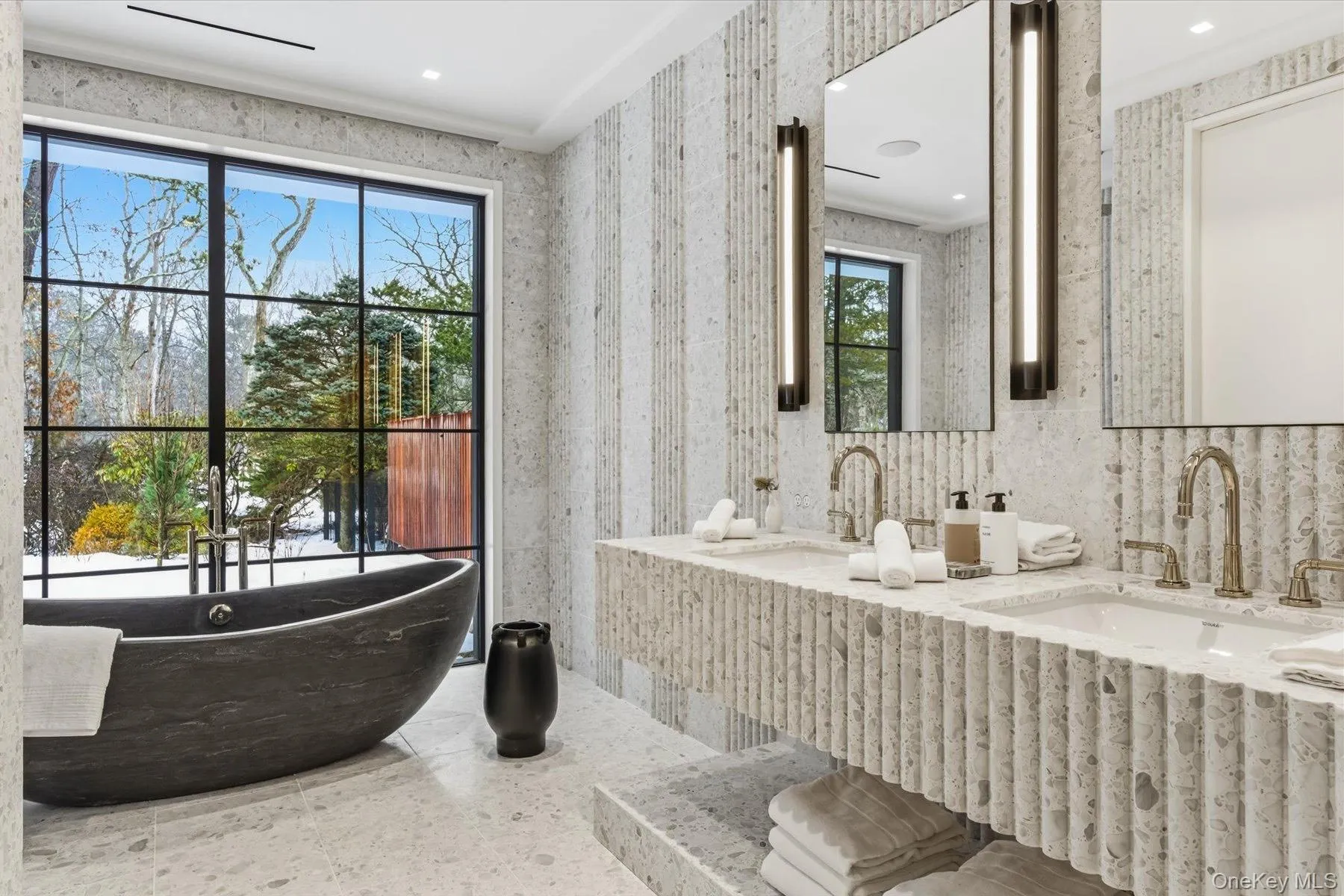 43 Old Orchard Lane, East Hampton, New York 11937