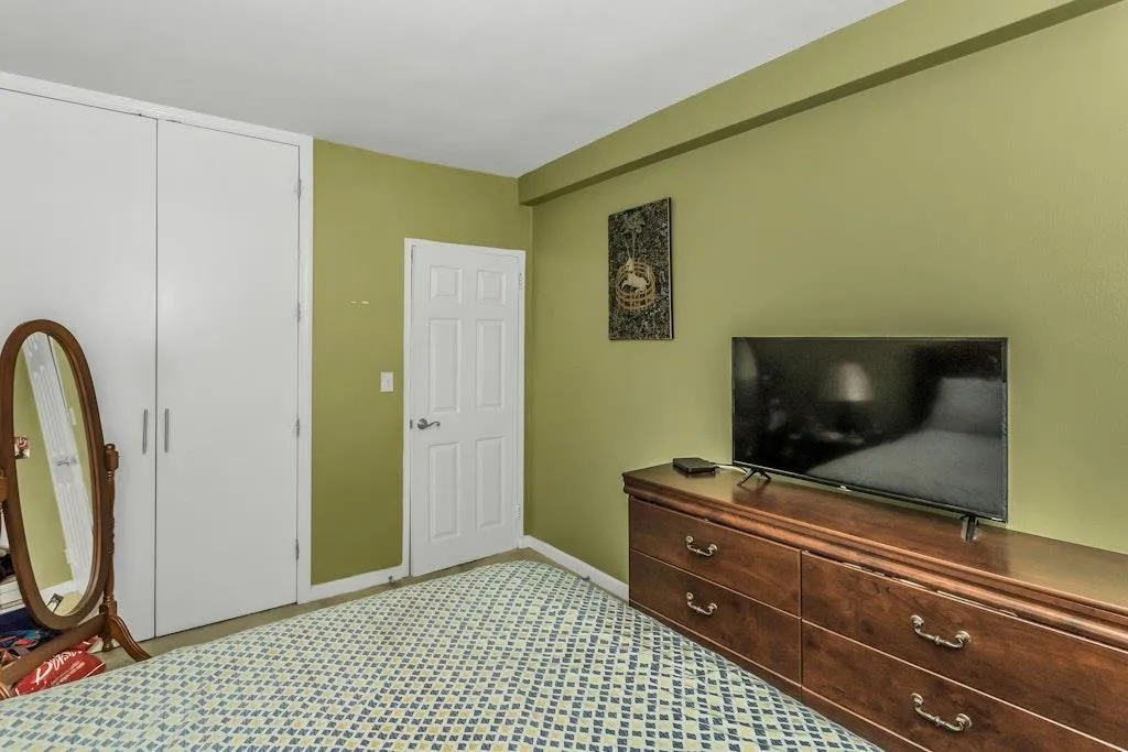 12427 Flatlands Avenue, New York, NY, 2 Bedrooms Bedrooms, 4 Rooms Rooms,1 BathroomBathrooms,Residential Sale,For Rent,Flatlands,0,863686 12427 Flatlands Avenue, New York, NY, 2 Bedrooms Bedrooms, 4 Rooms Rooms,1 BathroomBathrooms,Residential Sale,For Rent,Flatlands,0,863686