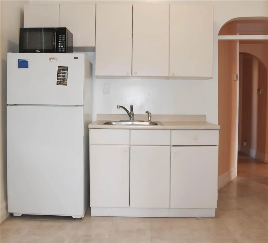 Lounge/kitchen area. Lounge/kitchen area.