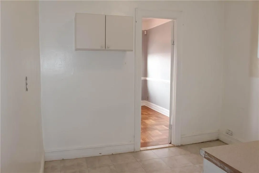 Lounge/kitchen area. Lounge/kitchen area.