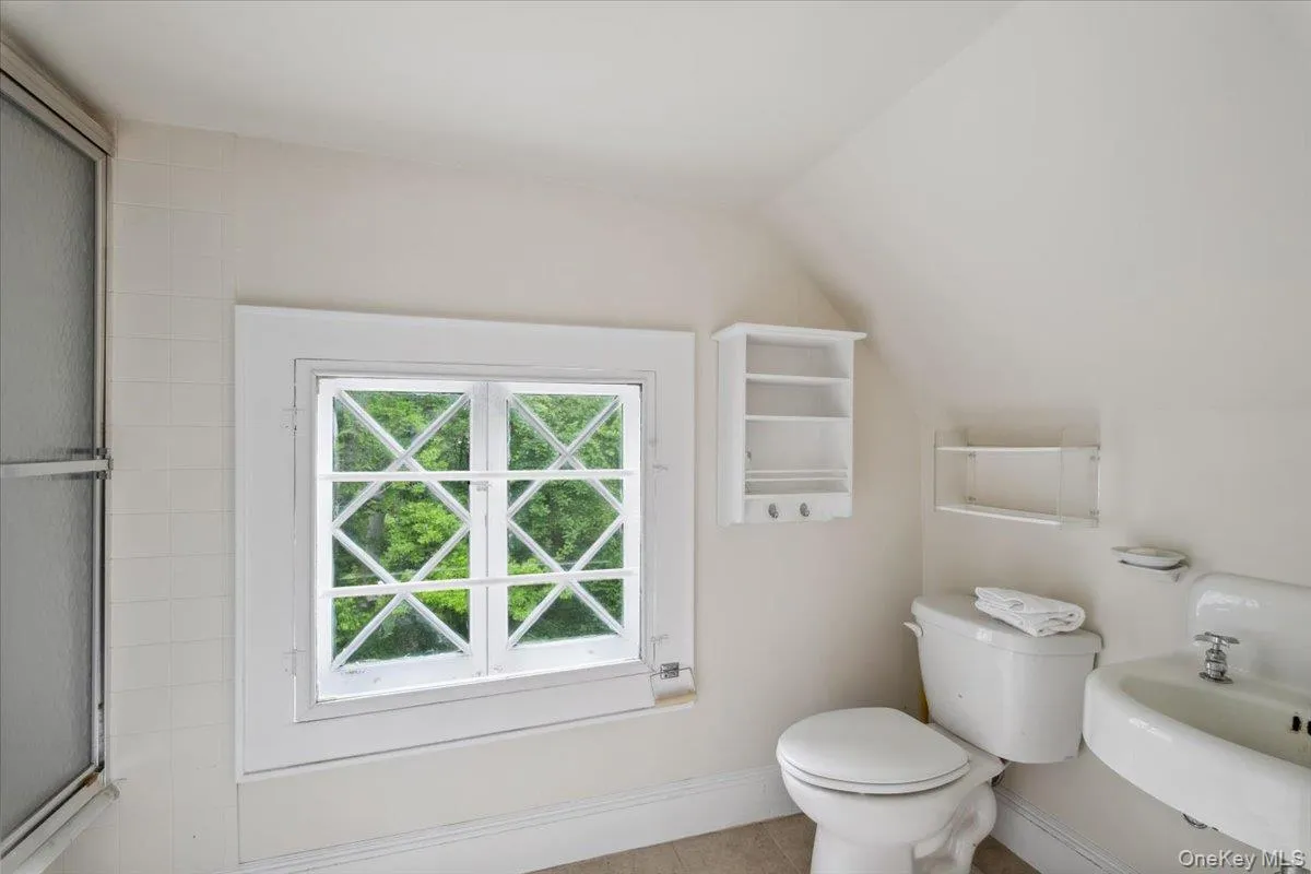 31 Seton Road, Mamaroneck, NY, 5 Bedrooms Bedrooms, 9 Rooms Rooms,3 BathroomsBathrooms,Residential,For Rent,Seton,0,864143 31 Seton Road, Mamaroneck, NY, 5 Bedrooms Bedrooms, 9 Rooms Rooms,3 BathroomsBathrooms,Residential,For Rent,Seton,0,864143