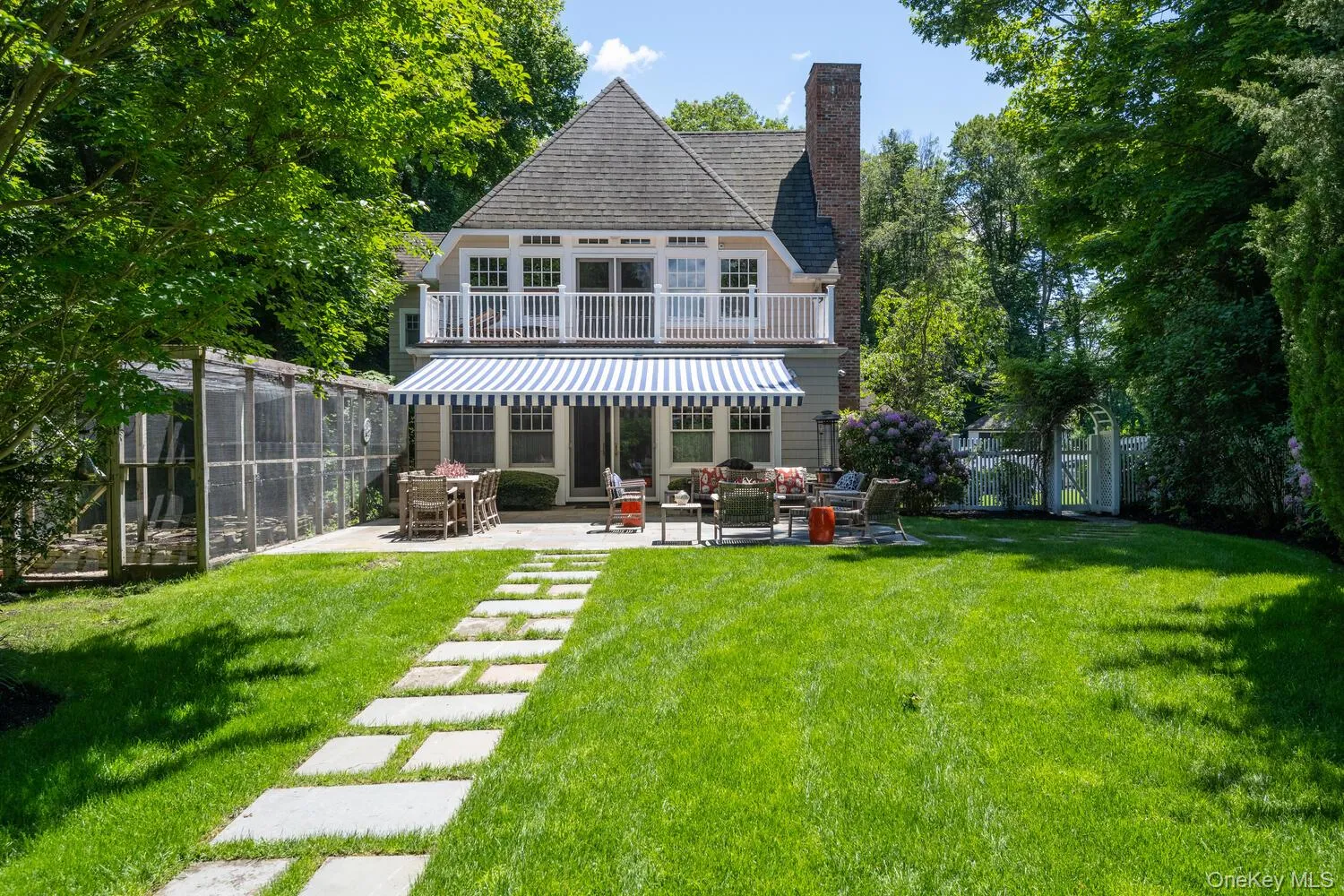 7 Cedar Lane, Glen Cove, NY, 5 Bedrooms Bedrooms, 12 Rooms Rooms,4 BathroomsBathrooms,Residential Sale,For Rent,Cedar,0,864449 7 Cedar Lane, Glen Cove, NY, 5 Bedrooms Bedrooms, 12 Rooms Rooms,4 BathroomsBathrooms,Residential Sale,For Rent,Cedar,0,864449
