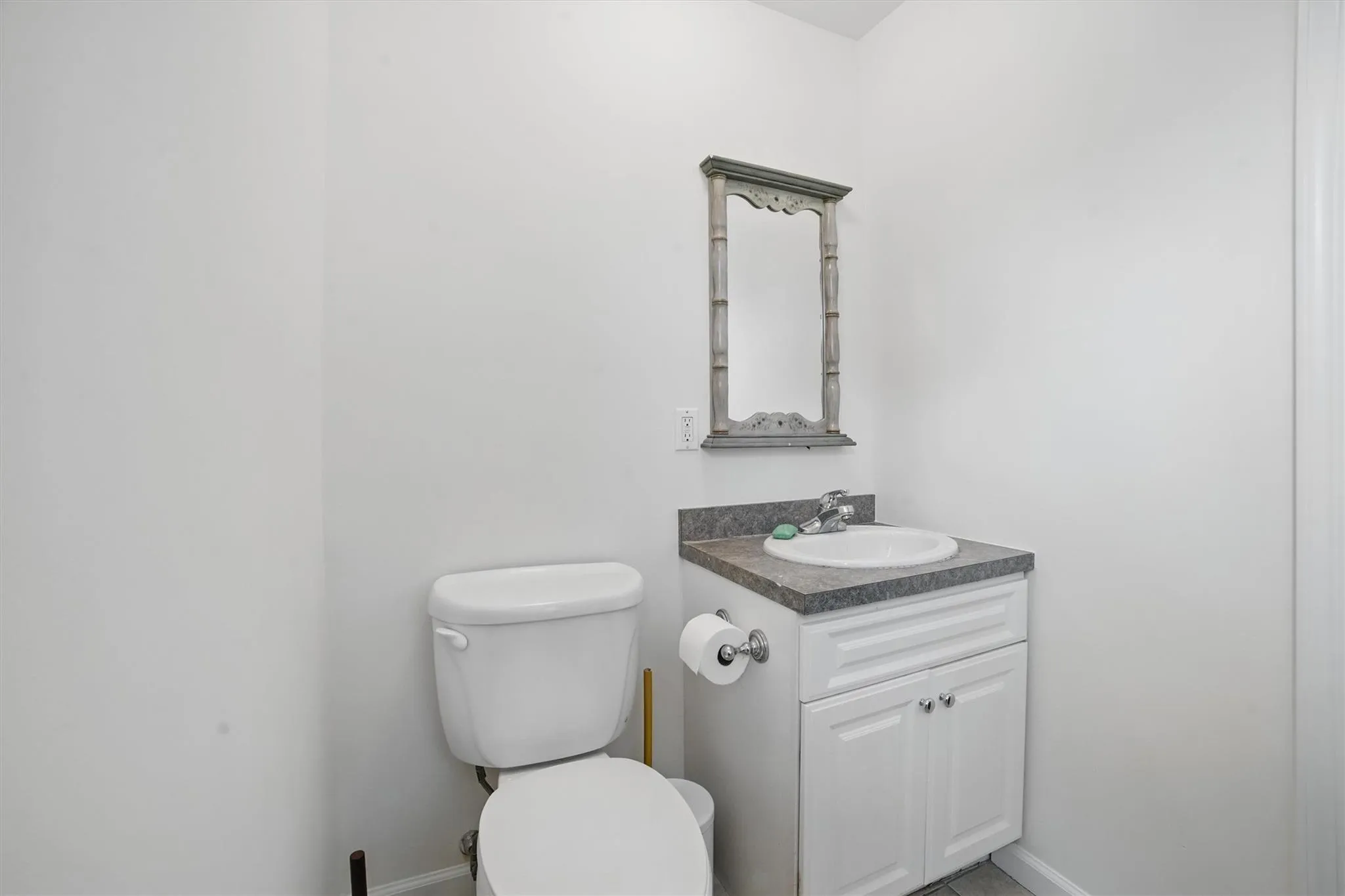 2nd Floor - Bathroom 2nd Floor - Bathroom