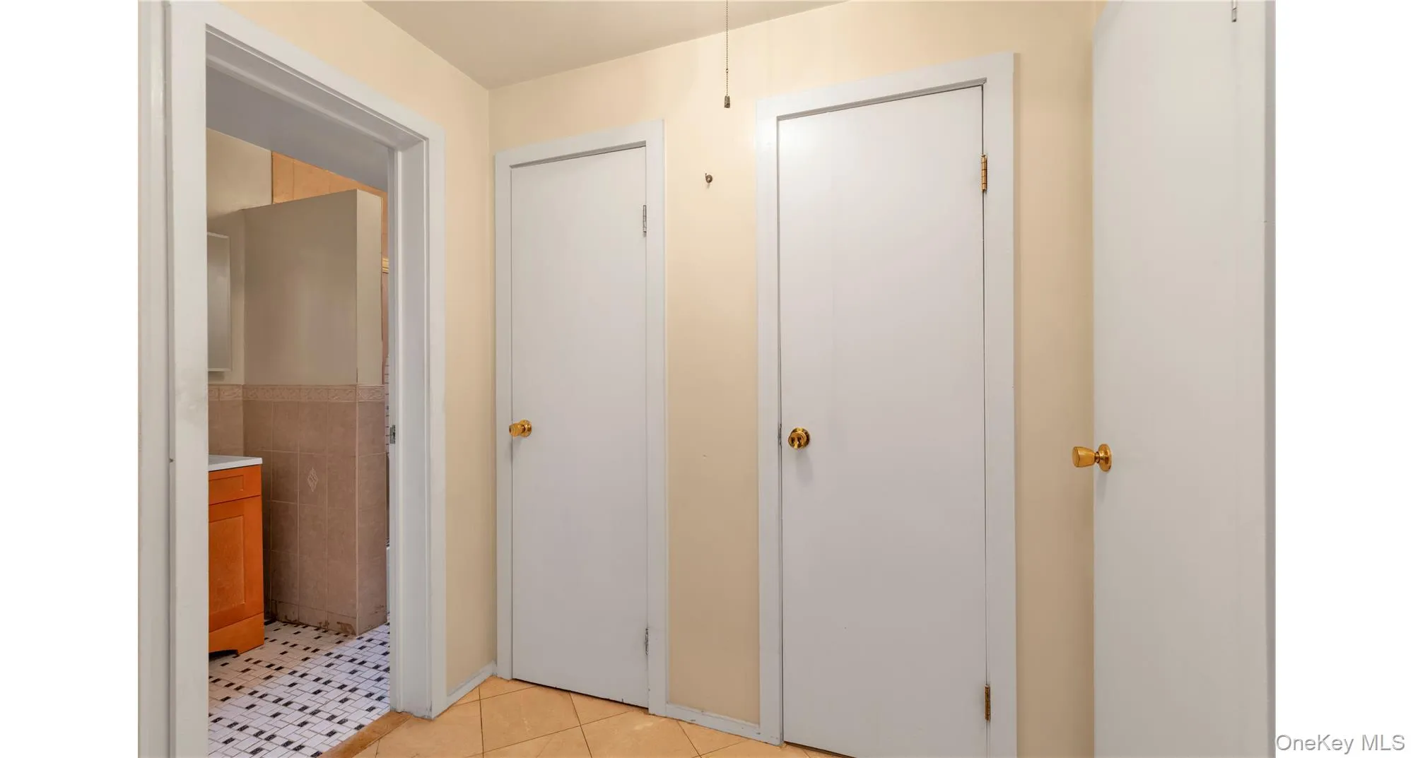 Closets can be combined to create a wall to wall closet space, or home office area Closets can be combined to create a wall to wall closet space, or home office area