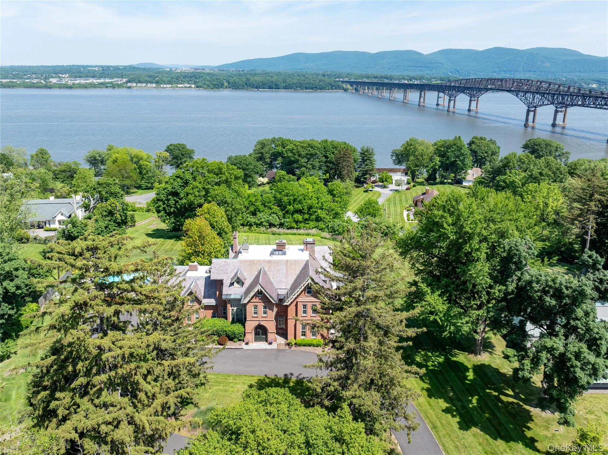 The Rest commands a prime perch above the Hudson River The Rest commands a prime perch above the Hudson River