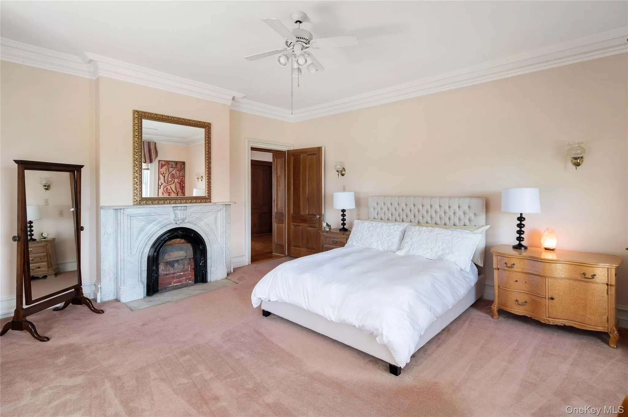 Marble fireplace, river view. Marble fireplace, river view.