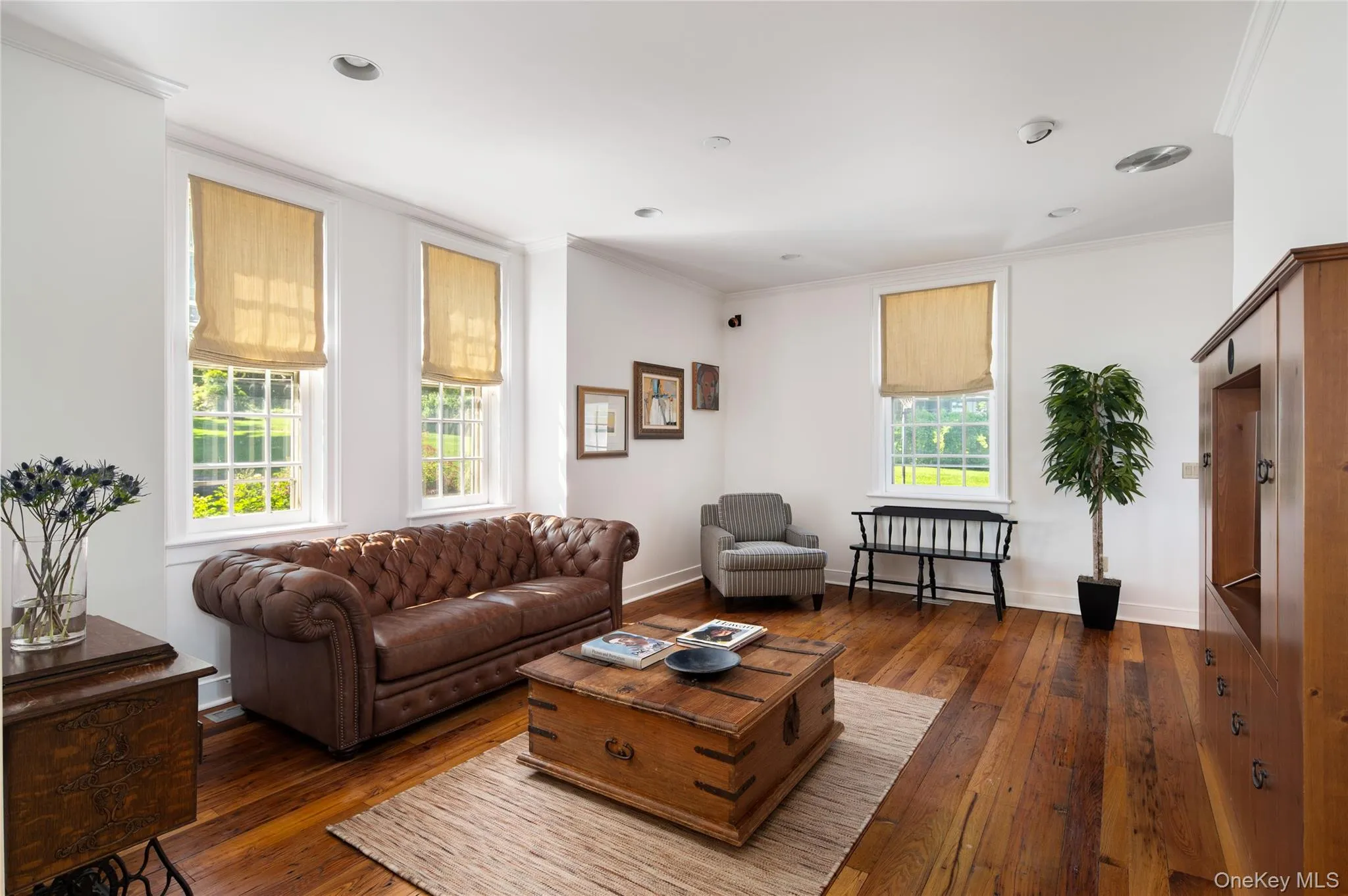 Wide plank wood flooring, recessed lighting. Wide plank wood flooring, recessed lighting.