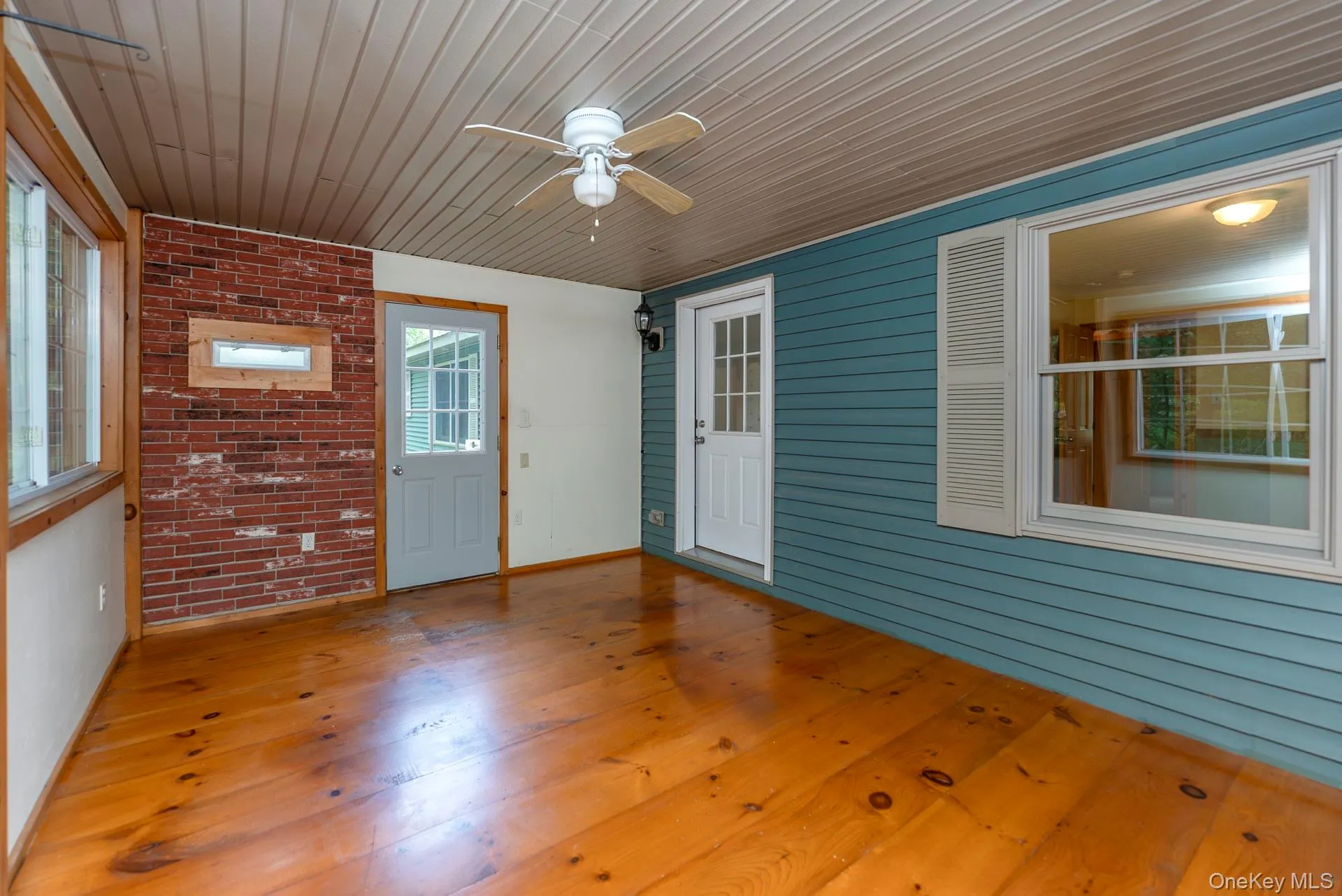 View of unfurnished sunroom View of unfurnished sunroom