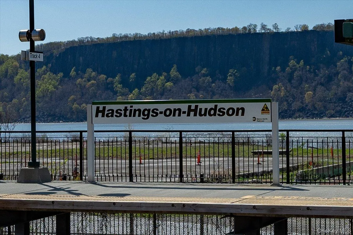 Hastings Metro North Station Hastings Metro North Station