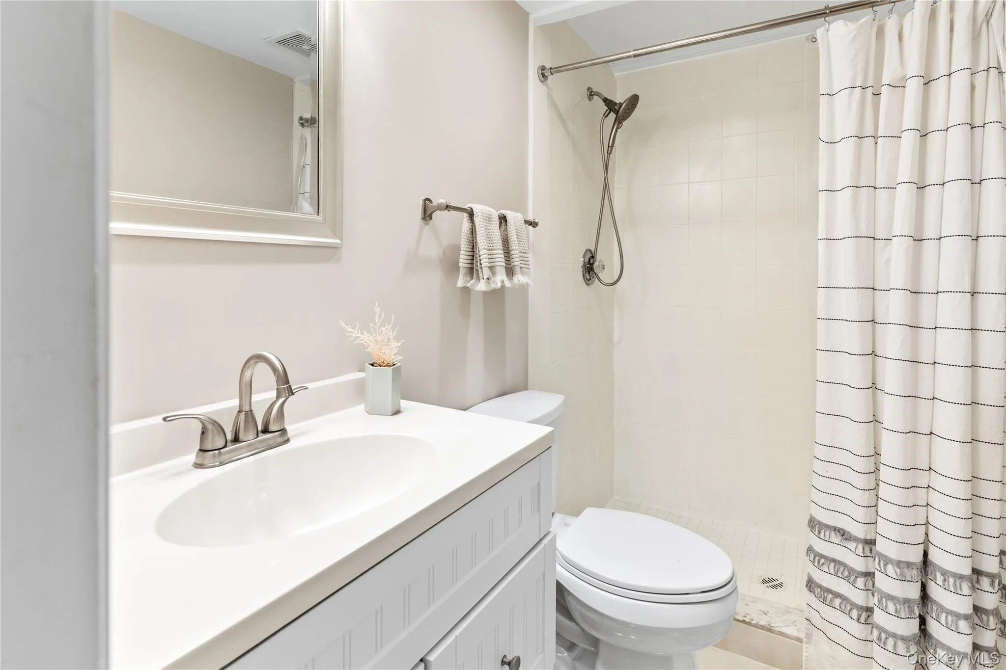 43 Shinnecock Road, Southampton, NY, 3 Bedrooms Bedrooms, 5 Rooms Rooms,3 BathroomsBathrooms,Residential Lease,Idx,Shinnecock,0,874294 43 Shinnecock Road, Southampton, NY, 3 Bedrooms Bedrooms, 5 Rooms Rooms,3 BathroomsBathrooms,Residential Lease,Idx,Shinnecock,0,874294