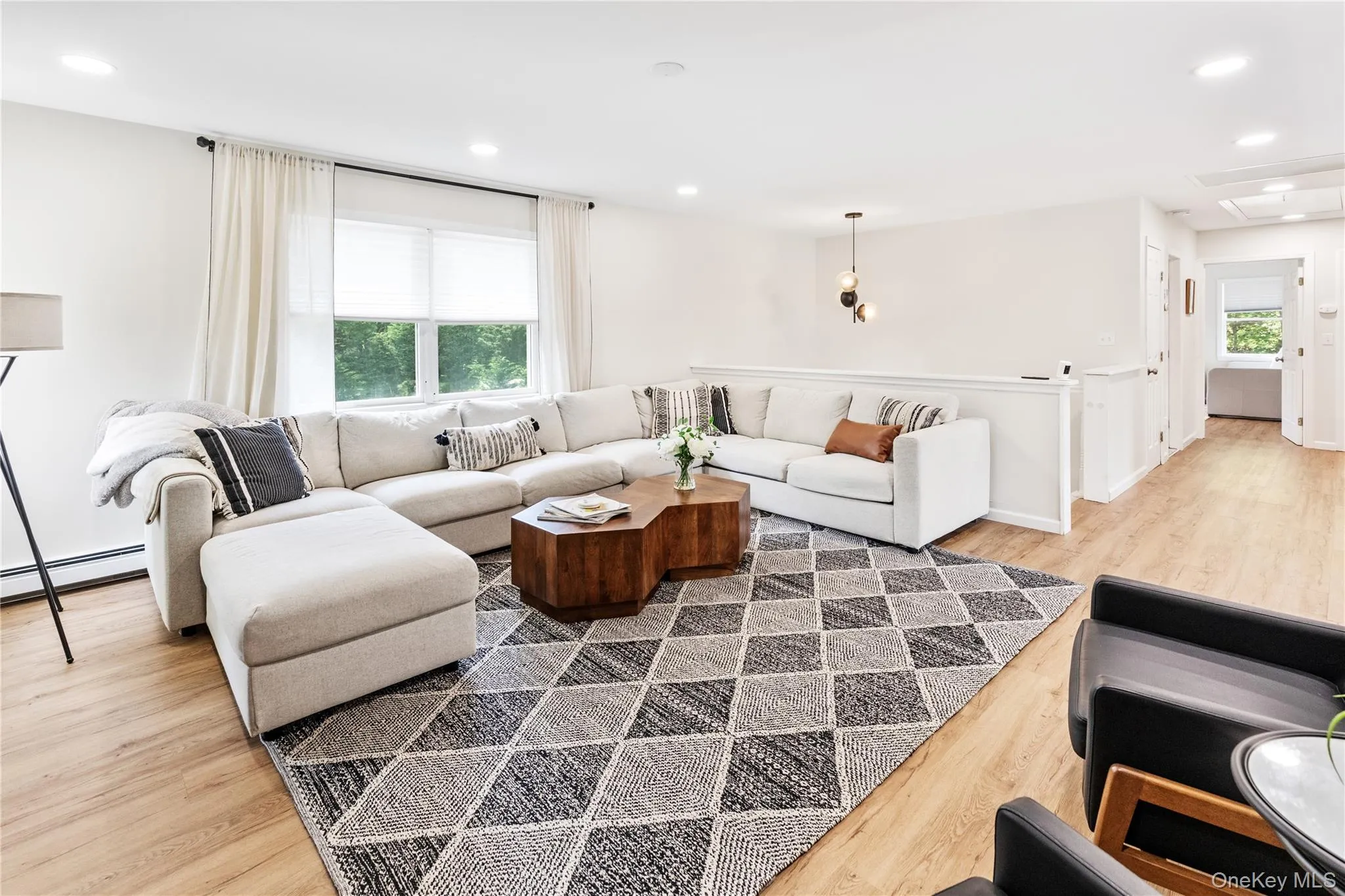 43 Shinnecock Road, Southampton, NY, 3 Bedrooms Bedrooms, 5 Rooms Rooms,3 BathroomsBathrooms,Residential Lease,Idx,Shinnecock,0,874294 43 Shinnecock Road, Southampton, NY, 3 Bedrooms Bedrooms, 5 Rooms Rooms,3 BathroomsBathrooms,Residential Lease,Idx,Shinnecock,0,874294