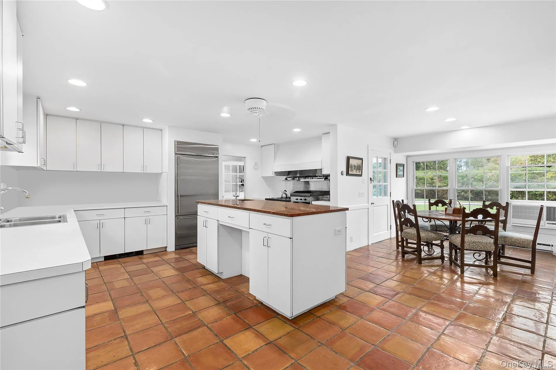 22 Bayfield Lane, Southampton, NY, 6 Bedrooms Bedrooms, 12 Rooms Rooms,4 BathroomsBathrooms,Residential,For Rent,Bayfield,0,874422 22 Bayfield Lane, Southampton, NY, 6 Bedrooms Bedrooms, 12 Rooms Rooms,4 BathroomsBathrooms,Residential,For Rent,Bayfield,0,874422