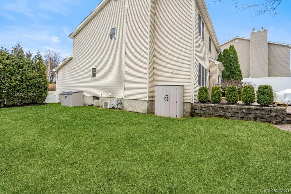 1 Fairway Drive, Oyster Bay, NY, 4 Bedrooms Bedrooms, 8 Rooms Rooms,3 BathroomsBathrooms,Residential,For Rent,Fairway,0,874515 1 Fairway Drive, Oyster Bay, NY, 4 Bedrooms Bedrooms, 8 Rooms Rooms,3 BathroomsBathrooms,Residential,For Rent,Fairway,0,874515
