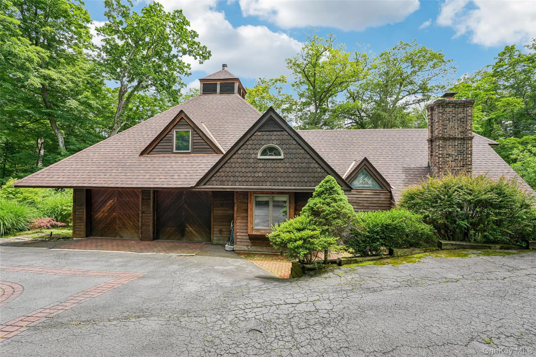 Look at that Brand New Roof!! Look at that Brand New Roof!!