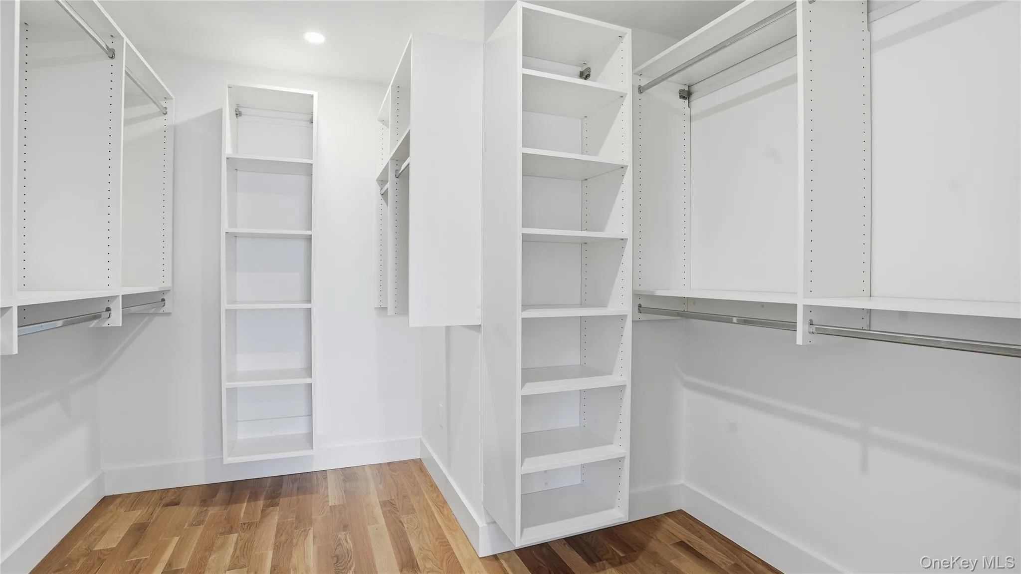 1001 West Loop Drive, Southampton, NY, 2 Bedrooms Bedrooms, 7 Rooms Rooms,2 BathroomsBathrooms,Residential,For Rent,West Loop,0,874591 1001 West Loop Drive, Southampton, NY, 2 Bedrooms Bedrooms, 7 Rooms Rooms,2 BathroomsBathrooms,Residential,For Rent,West Loop,0,874591