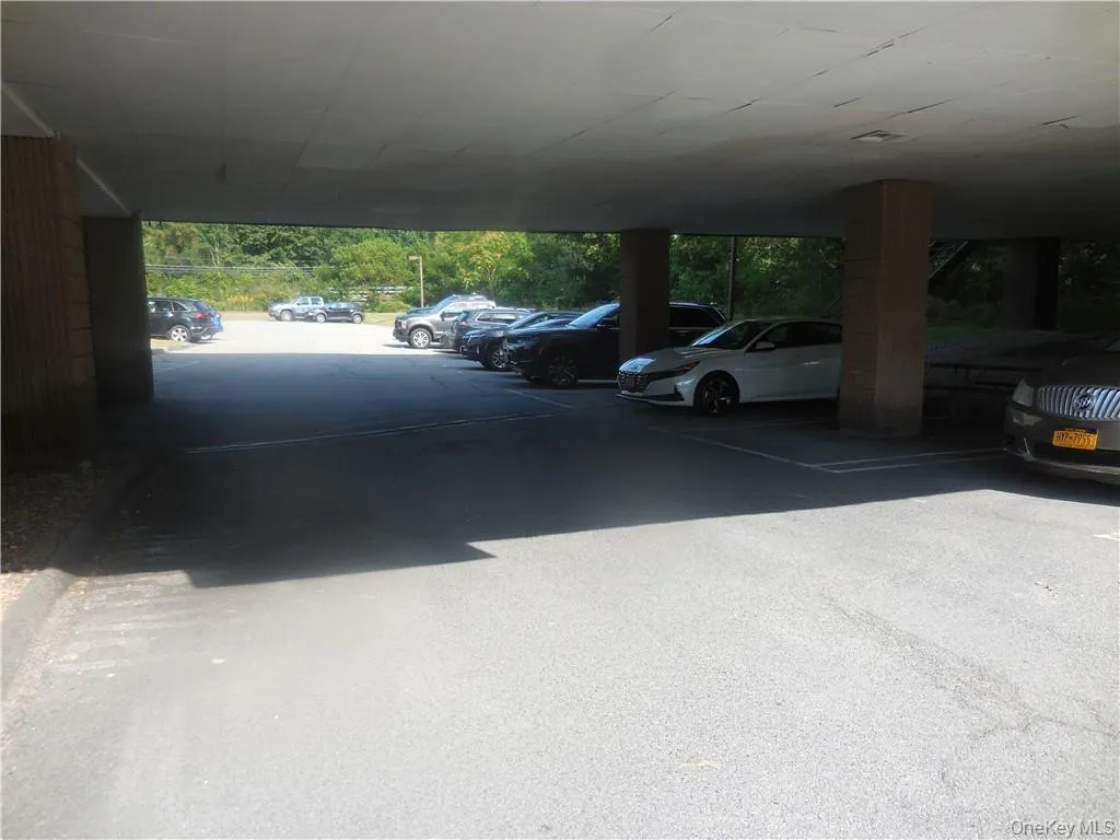 Another parking area... Another parking area...