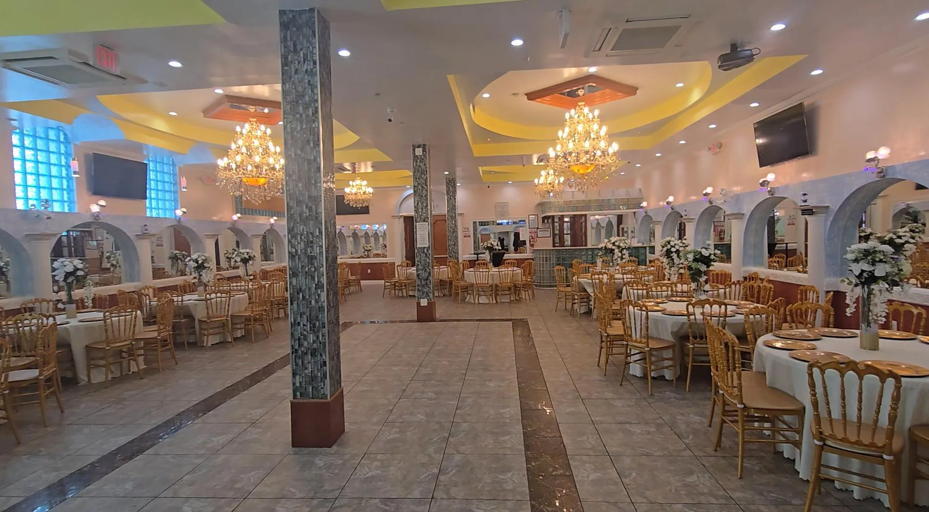 Lobby with recessed lighting and a towering ceiling Lobby with recessed lighting and a towering ceiling