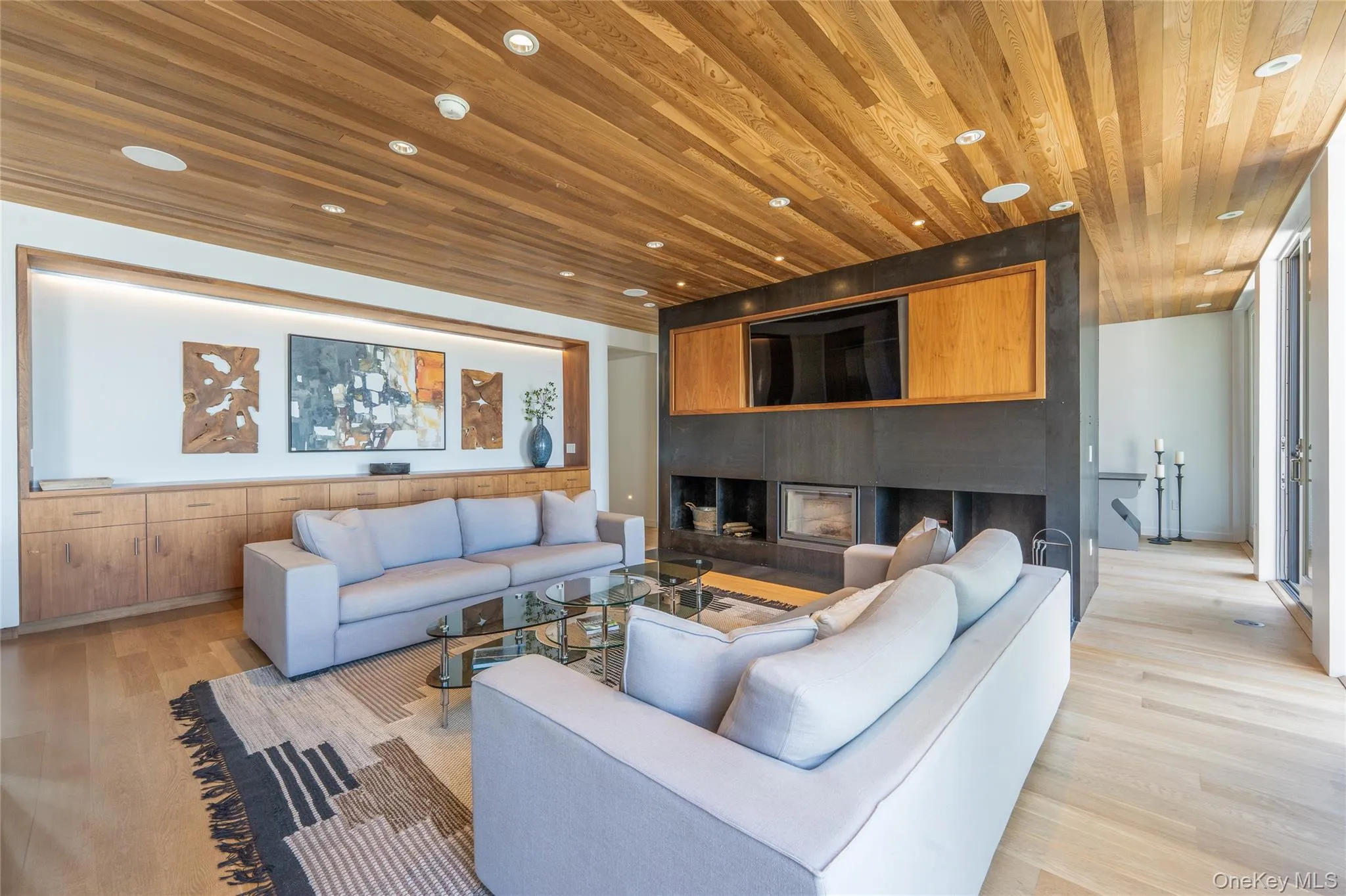 470 Lloyds Ln, Mattituck 470 Lloyds Ln, Mattituck