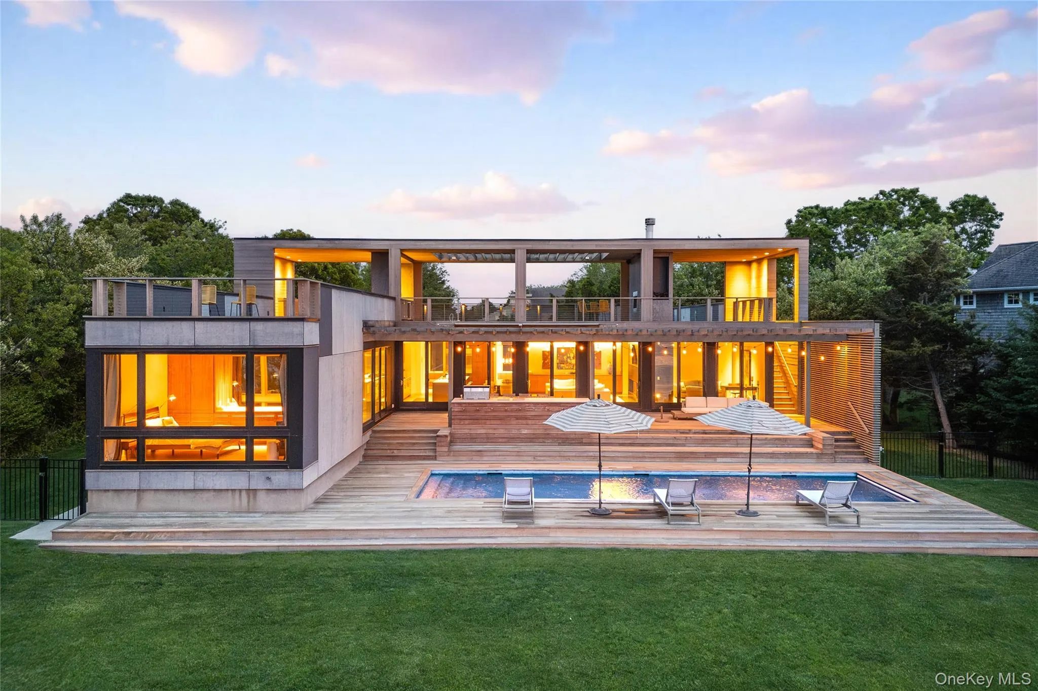 470 Lloyds Ln, Mattituck 470 Lloyds Ln, Mattituck