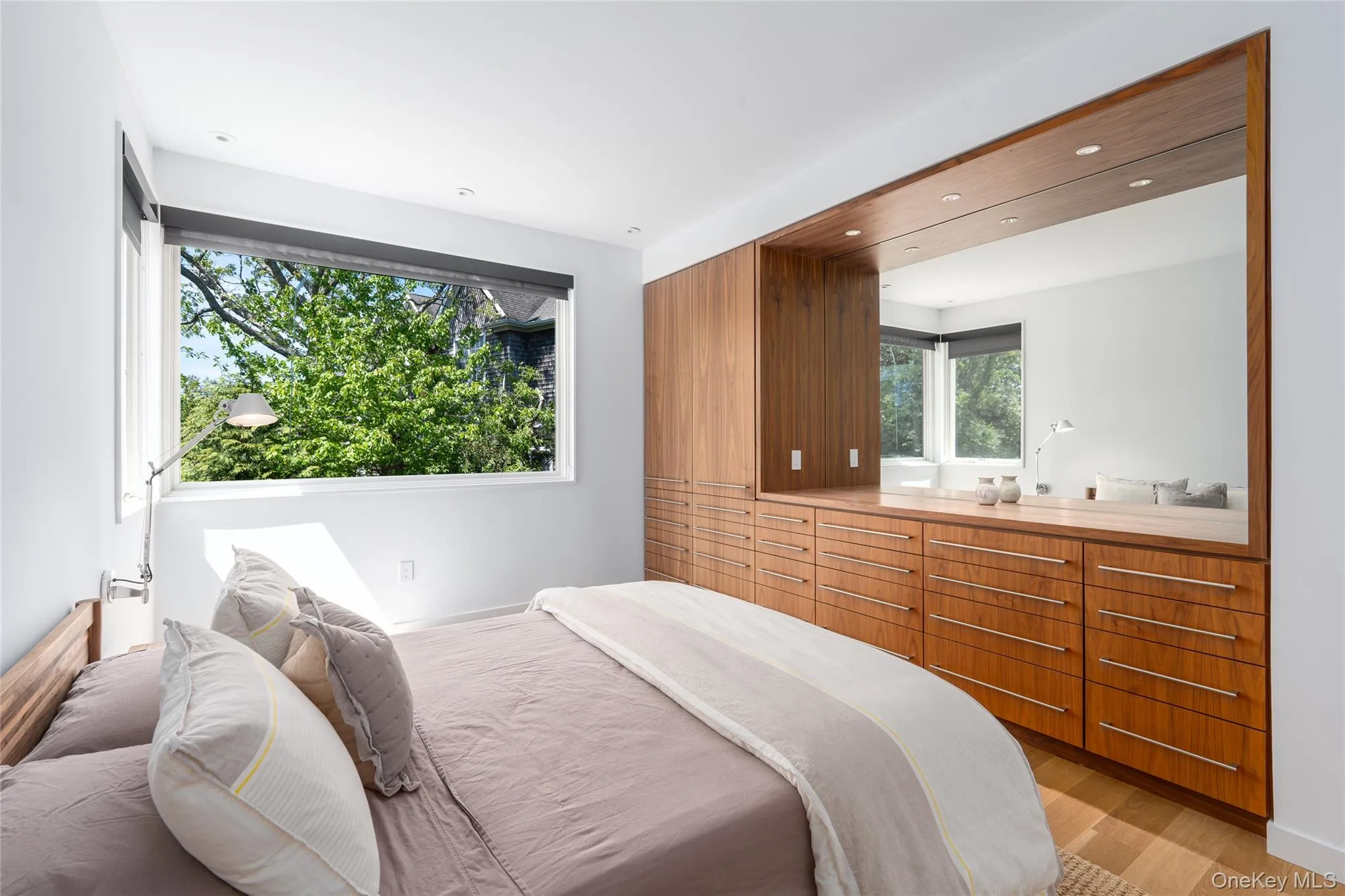 470 Lloyds Ln, Mattituck 470 Lloyds Ln, Mattituck