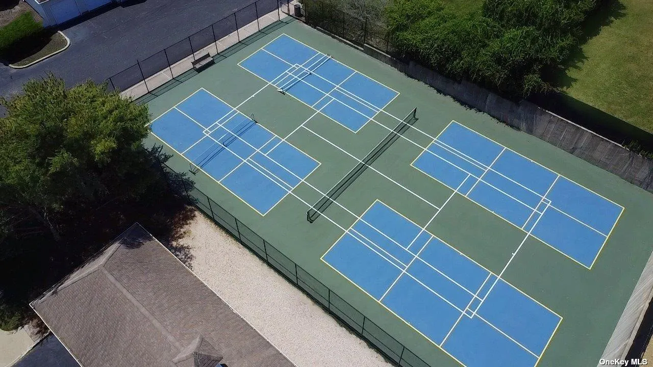 Tennis/ pickle ball court Tennis/ pickle ball court