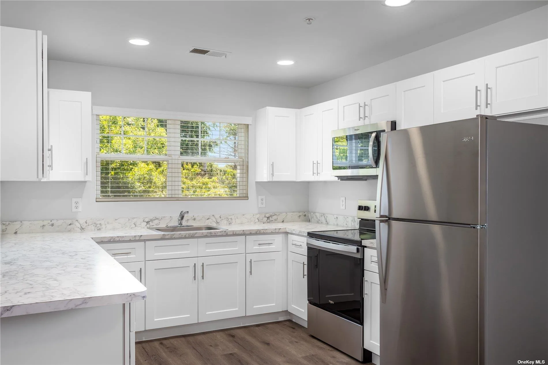 Spacious eat in kitchen Spacious eat in kitchen