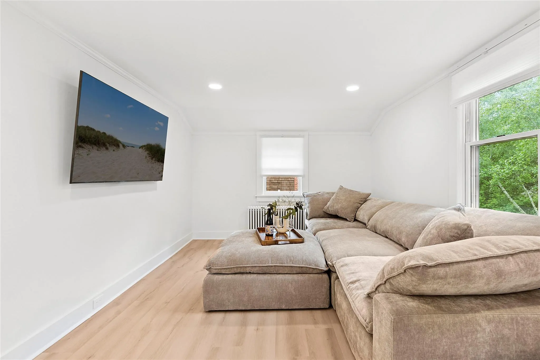 35 Woodland Avenue, Southampton, NY, 2 Bedrooms Bedrooms, 6 Rooms Rooms,1 BathroomBathrooms,Residential Lease,Idx,Woodland Avenue,876317 35 Woodland Avenue, Southampton, NY, 2 Bedrooms Bedrooms, 6 Rooms Rooms,1 BathroomBathrooms,Residential Lease,Idx,Woodland Avenue,876317