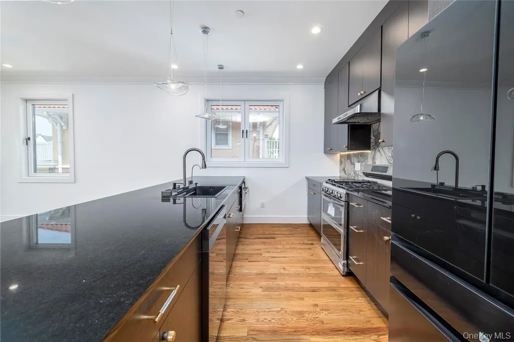622 Penn Street, Long Beach, NY, 4 Bedrooms Bedrooms, 5 Rooms Rooms,4 BathroomsBathrooms,Residential Lease,For Rent,Penn,0,876748 622 Penn Street, Long Beach, NY, 4 Bedrooms Bedrooms, 5 Rooms Rooms,4 BathroomsBathrooms,Residential Lease,For Rent,Penn,0,876748