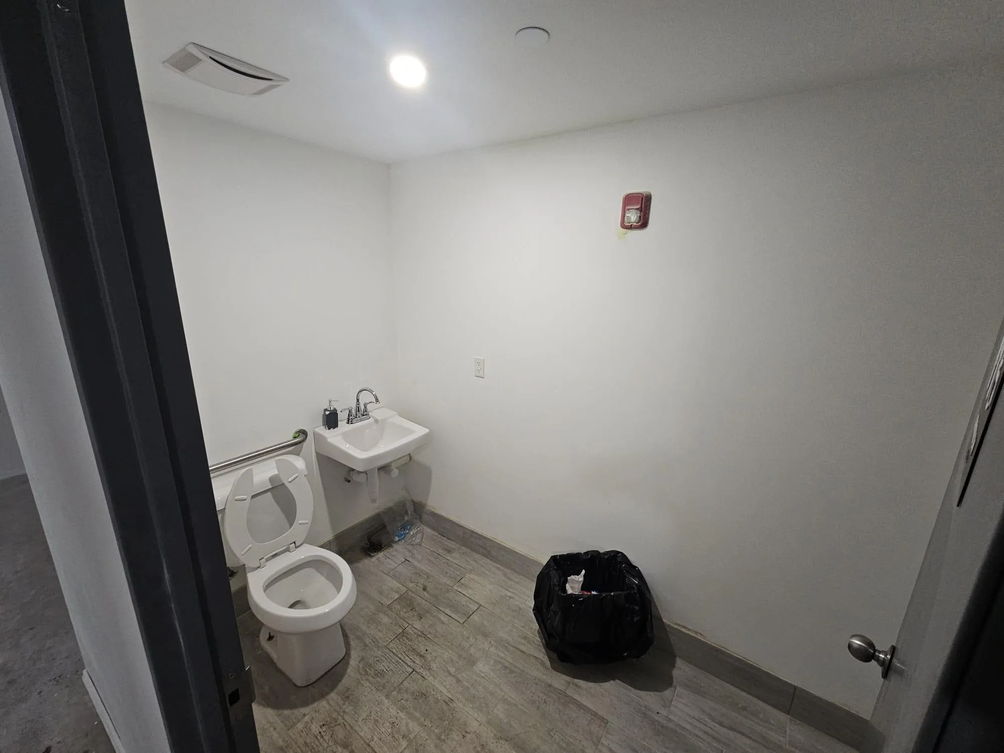 3713 103rd Street, New York, NY, ,Commercial Lease,Idx,103rd,876930 3713 103rd Street, New York, NY, ,Commercial Lease,Idx,103rd,876930