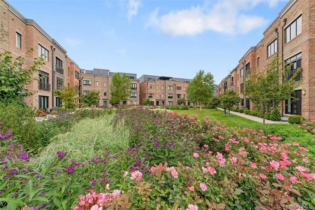 Beautifully landscaped parks Beautifully landscaped parks