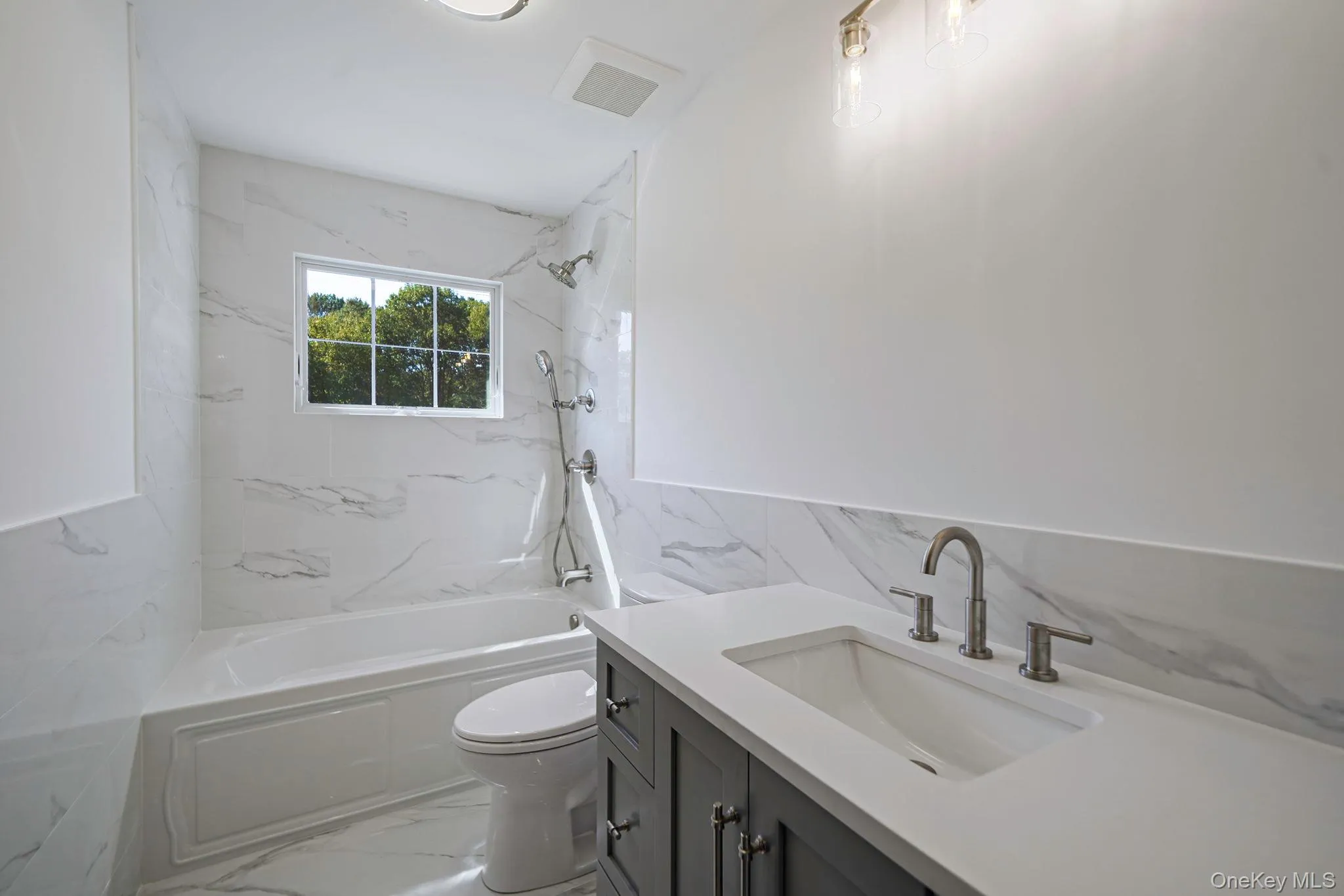 Photos are from builder's other projects. Photos are from builder's other projects.