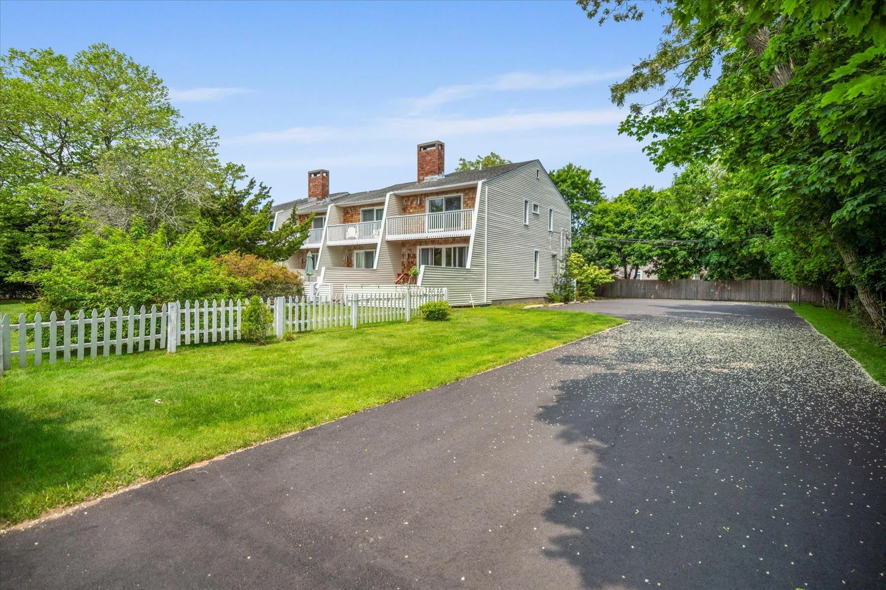 188 Main Street, Southampton, NY, 2 Bedrooms Bedrooms, 5 Rooms Rooms,2 BathroomsBathrooms,Residential Lease,Idx,Main,0,877709 188 Main Street, Southampton, NY, 2 Bedrooms Bedrooms, 5 Rooms Rooms,2 BathroomsBathrooms,Residential Lease,Idx,Main,0,877709