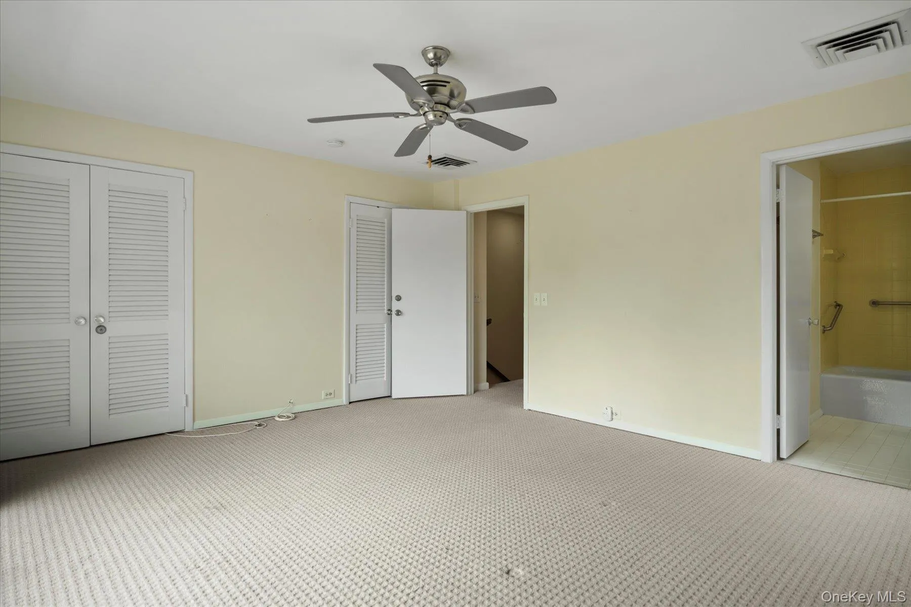 188 Main Street, Southampton, NY, 2 Bedrooms Bedrooms, 5 Rooms Rooms,2 BathroomsBathrooms,Residential Lease,For Rent,Main,0,877709 188 Main Street, Southampton, NY, 2 Bedrooms Bedrooms, 5 Rooms Rooms,2 BathroomsBathrooms,Residential Lease,For Rent,Main,0,877709