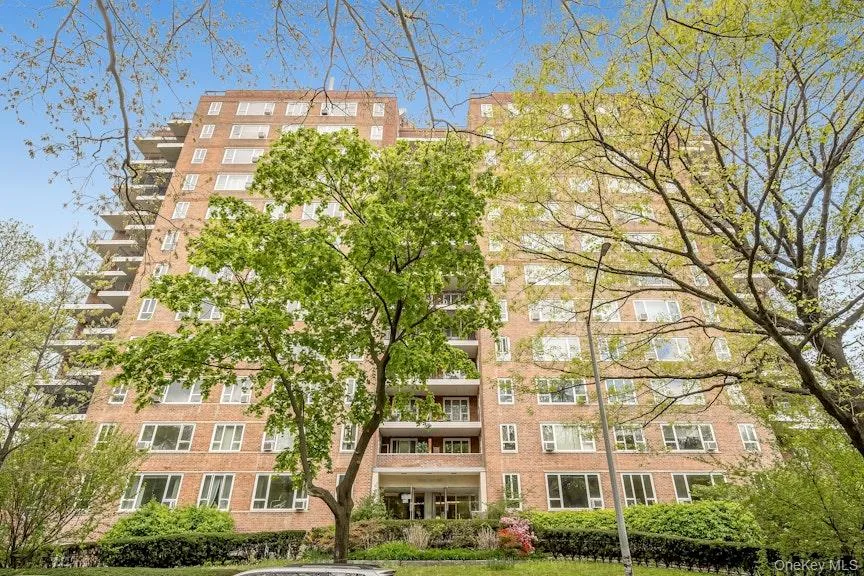 5355 Henry Hudson Parkway, New York, NY, 1 Bedroom Bedrooms, 3 Rooms Rooms,1 BathroomBathrooms,Residential,For Rent,Henry Hudson,0,877802 5355 Henry Hudson Parkway, New York, NY, 1 Bedroom Bedrooms, 3 Rooms Rooms,1 BathroomBathrooms,Residential,For Rent,Henry Hudson,0,877802