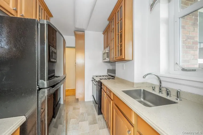 5355 Henry Hudson Parkway, New York, NY, 1 Bedroom Bedrooms, 3 Rooms Rooms,1 BathroomBathrooms,Residential,For Rent,Henry Hudson,0,877802 5355 Henry Hudson Parkway, New York, NY, 1 Bedroom Bedrooms, 3 Rooms Rooms,1 BathroomBathrooms,Residential,For Rent,Henry Hudson,0,877802