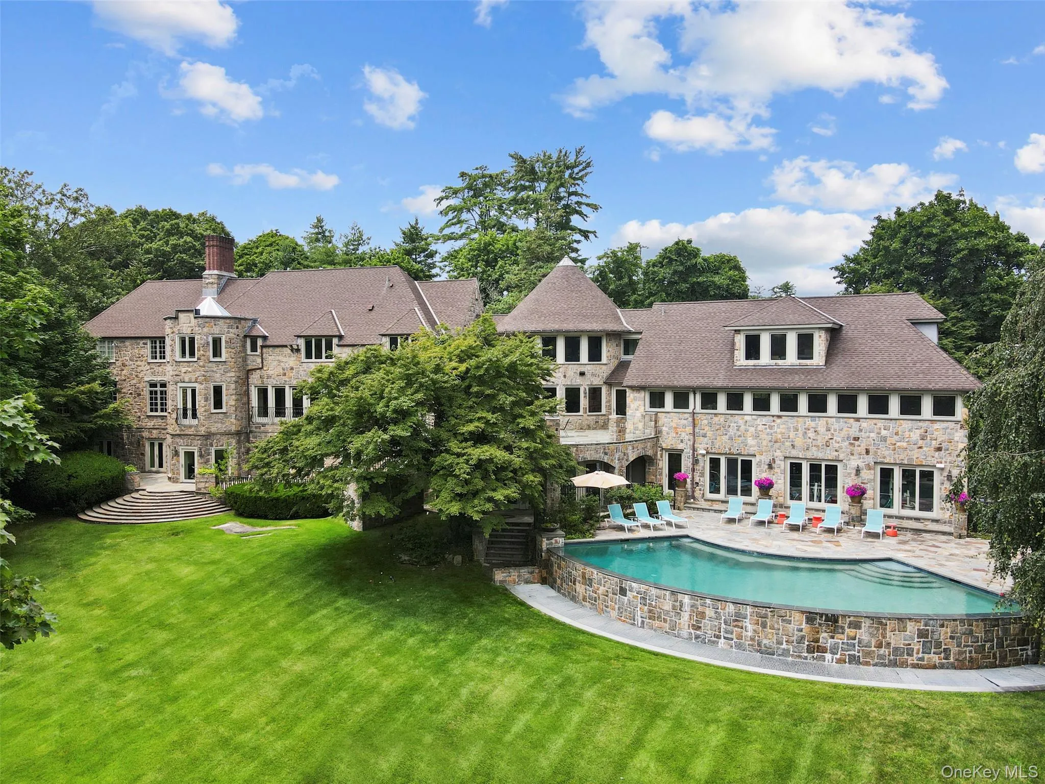 383 Woodlands Road, Harrison, NY, 6 Bedrooms Bedrooms, 16 Rooms Rooms,7 BathroomsBathrooms,Residential,For Rent,Woodlands,0,878004 383 Woodlands Road, Harrison, NY, 6 Bedrooms Bedrooms, 16 Rooms Rooms,7 BathroomsBathrooms,Residential,For Rent,Woodlands,0,878004