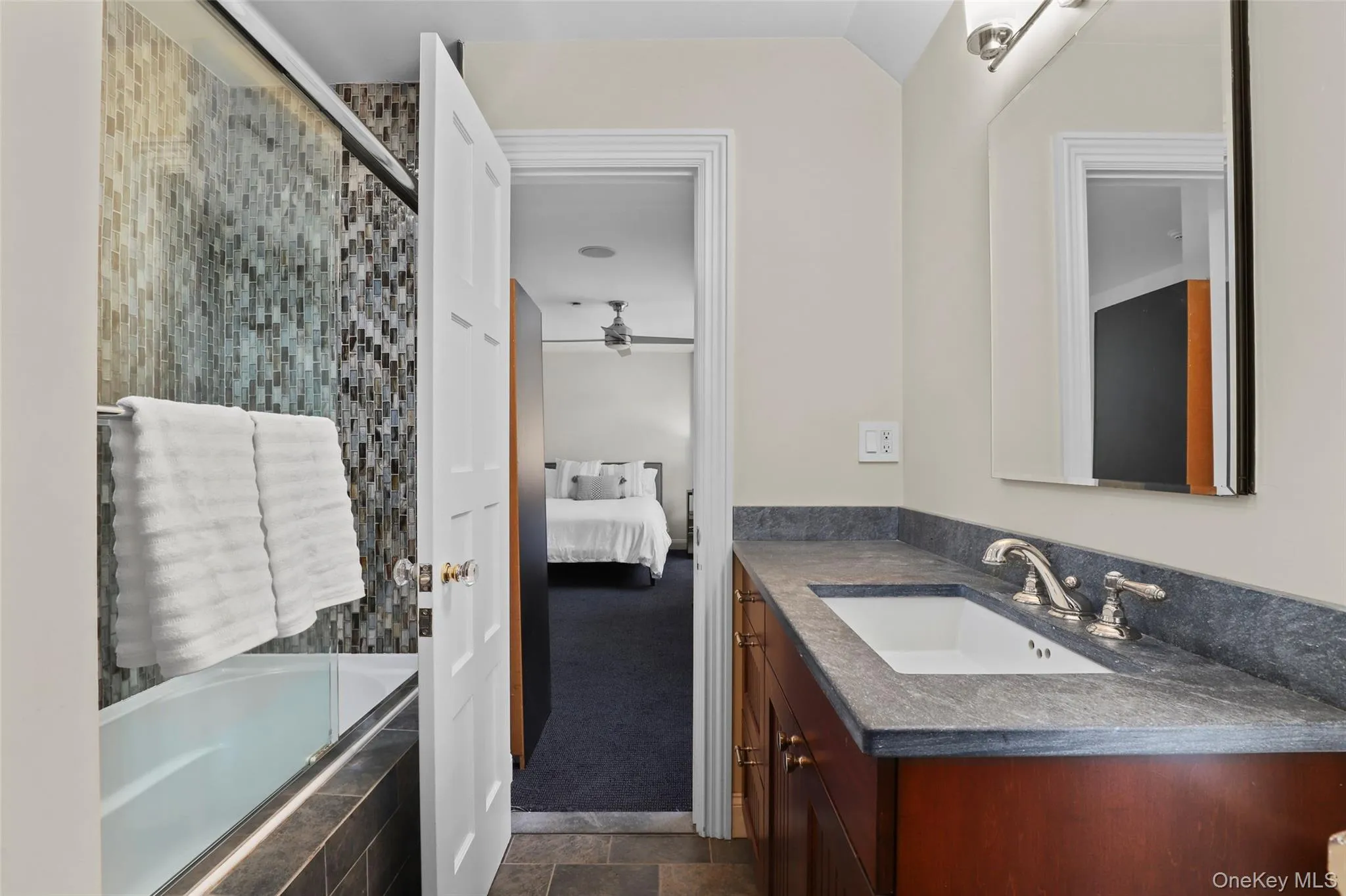 383 Woodlands Road, Harrison, NY, 6 Bedrooms Bedrooms, 16 Rooms Rooms,7 BathroomsBathrooms,Residential,For Rent,Woodlands,0,878004 383 Woodlands Road, Harrison, NY, 6 Bedrooms Bedrooms, 16 Rooms Rooms,7 BathroomsBathrooms,Residential,For Rent,Woodlands,0,878004