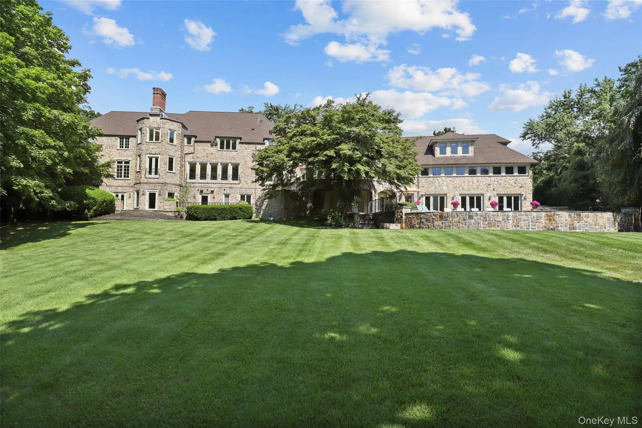 383 Woodlands Road, Harrison, NY, 6 Bedrooms Bedrooms, 16 Rooms Rooms,7 BathroomsBathrooms,Residential,For Rent,Woodlands,0,878004 383 Woodlands Road, Harrison, NY, 6 Bedrooms Bedrooms, 16 Rooms Rooms,7 BathroomsBathrooms,Residential,For Rent,Woodlands,0,878004
