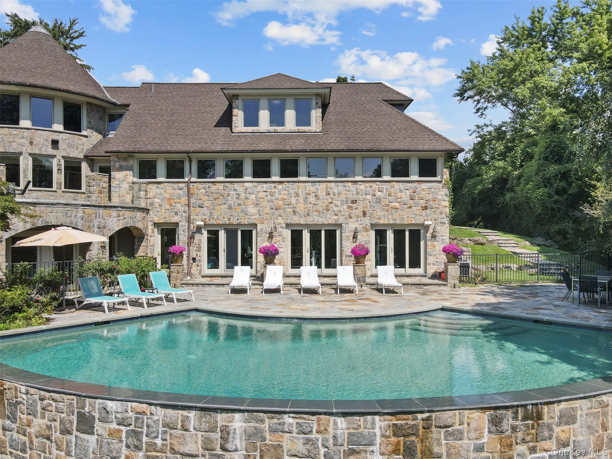 383 Woodlands Road, Harrison, NY, 6 Bedrooms Bedrooms, 16 Rooms Rooms,7 BathroomsBathrooms,Residential,For Rent,Woodlands,0,878004 383 Woodlands Road, Harrison, NY, 6 Bedrooms Bedrooms, 16 Rooms Rooms,7 BathroomsBathrooms,Residential,For Rent,Woodlands,0,878004