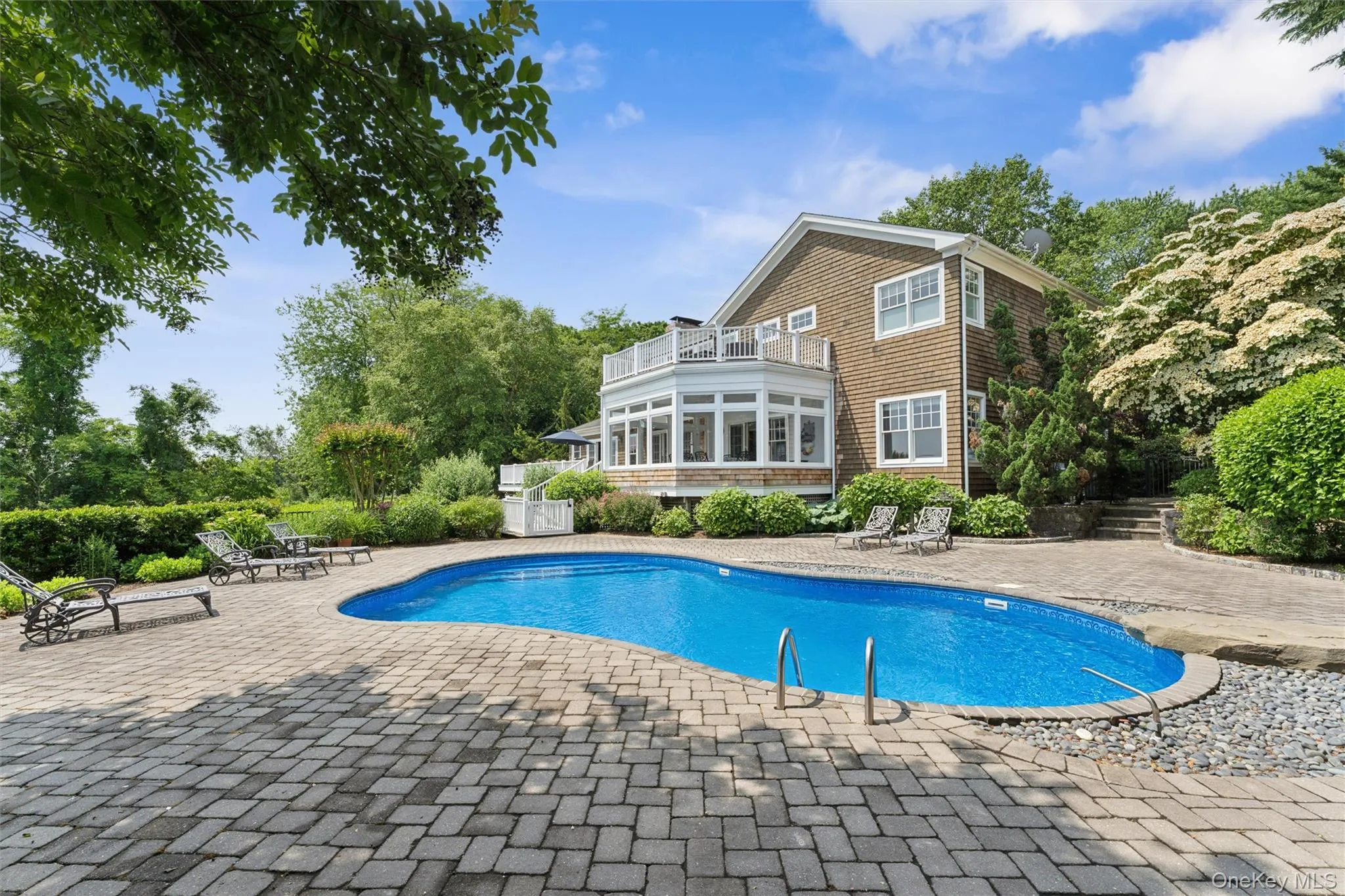 40 Overlook Drive, Riverhead, NY, 4 Bedrooms Bedrooms, 15 Rooms Rooms,4 BathroomsBathrooms,Residential Lease,Idx,Overlook Drive,0,878349 40 Overlook Drive, Riverhead, NY, 4 Bedrooms Bedrooms, 15 Rooms Rooms,4 BathroomsBathrooms,Residential Lease,Idx,Overlook Drive,0,878349