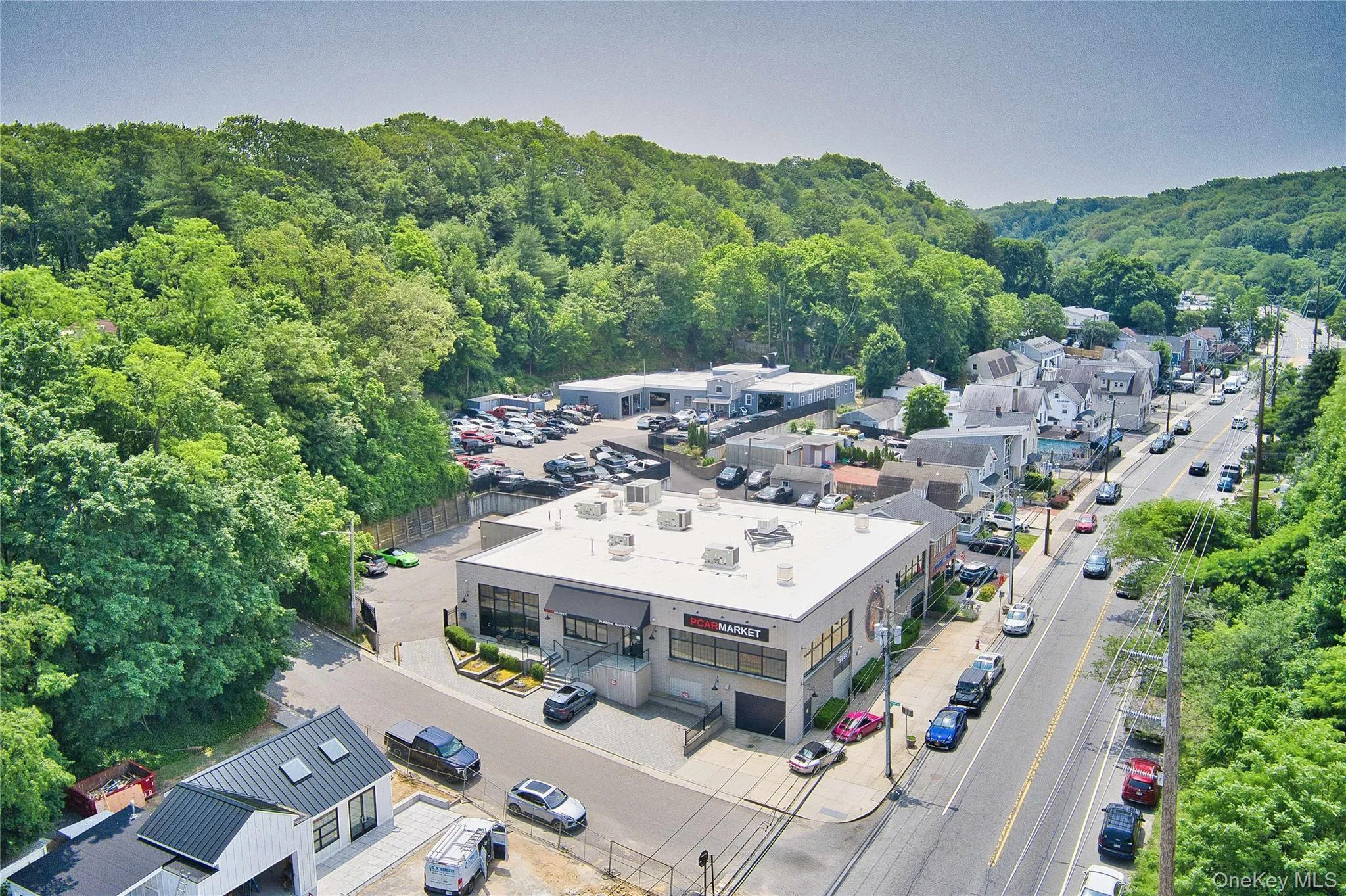Aerial view of a heavily wooded area Aerial view of a heavily wooded area