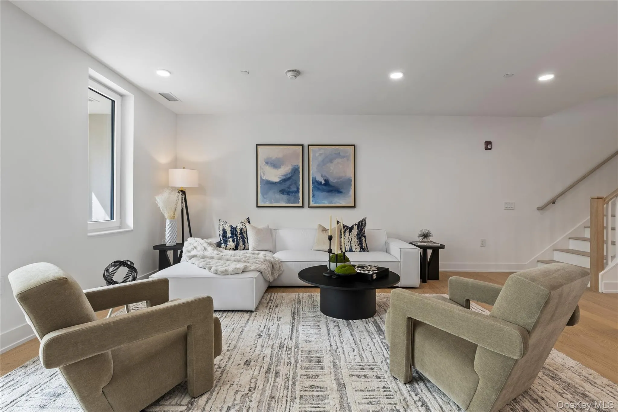 33 Calvert Street, Harrison, NY, 2 Bedrooms Bedrooms, 5 Rooms Rooms,2 BathroomsBathrooms,Residential Lease,Idx,Calvert,878427 33 Calvert Street, Harrison, NY, 2 Bedrooms Bedrooms, 5 Rooms Rooms,2 BathroomsBathrooms,Residential Lease,Idx,Calvert,878427