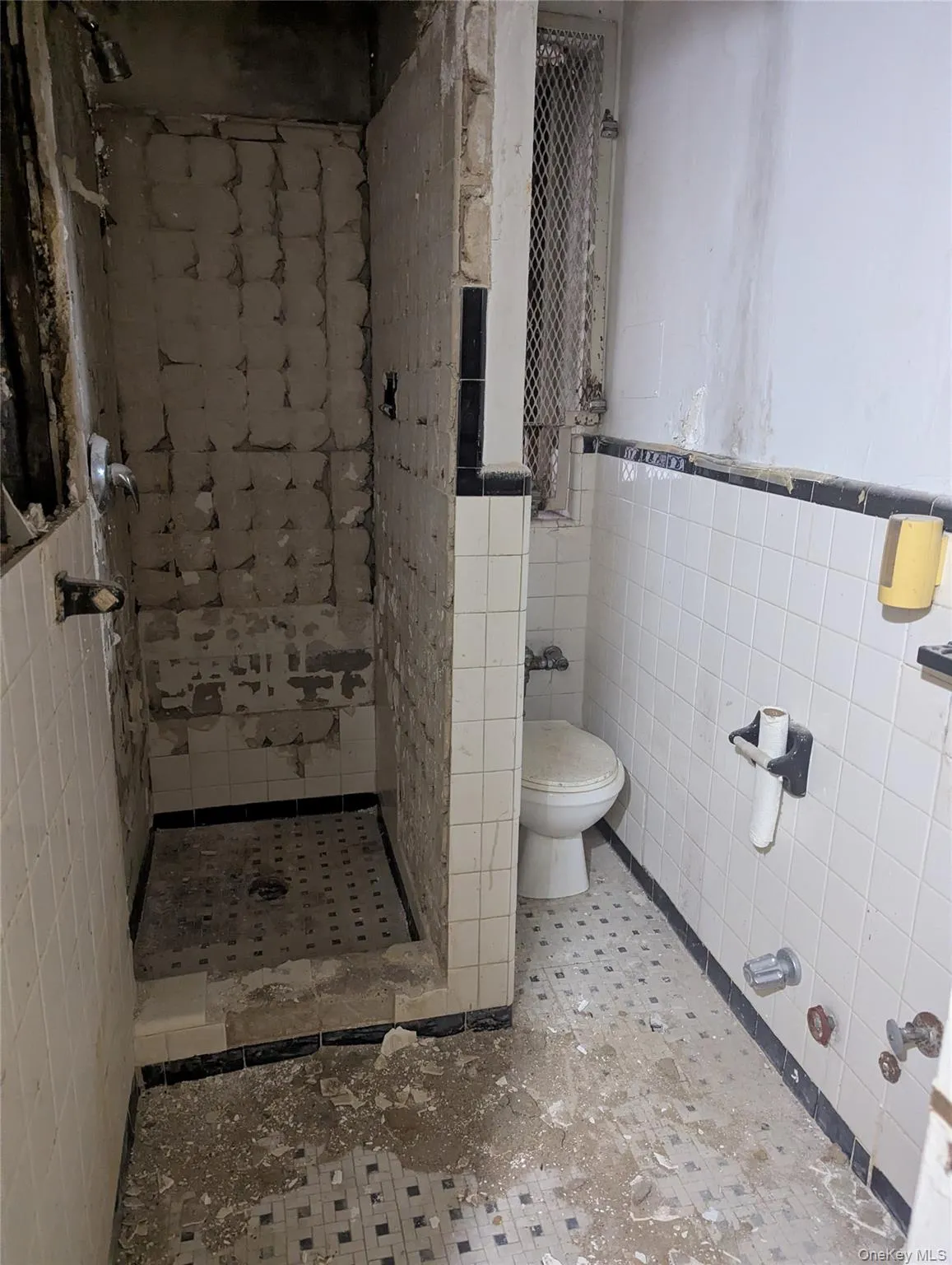 910 Sheridan Avenue, New York, NY, ,Commercial Lease,For Rent,Sheridan,0,879077 910 Sheridan Avenue, New York, NY, ,Commercial Lease,For Rent,Sheridan,0,879077